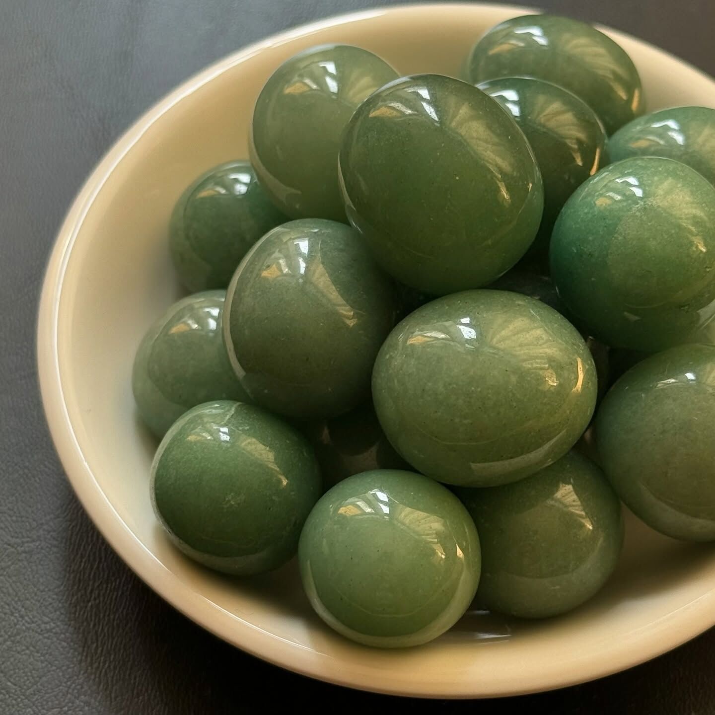 [原石] 東菱玉 水晶滾石