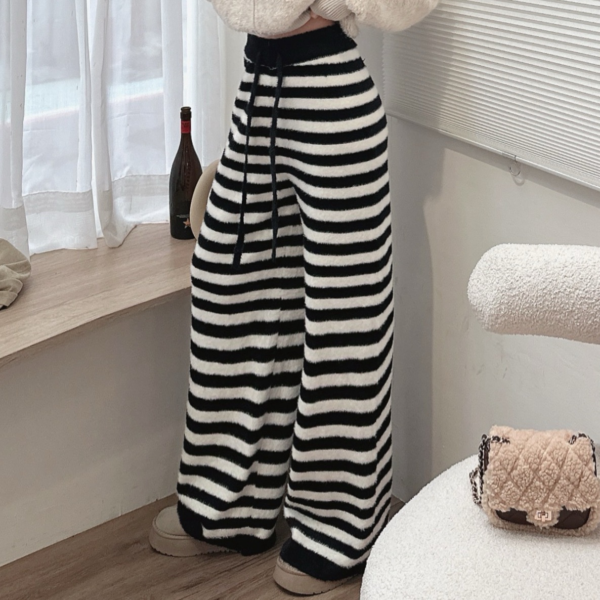 撞色條紋稅水貂絨寬褲/三色