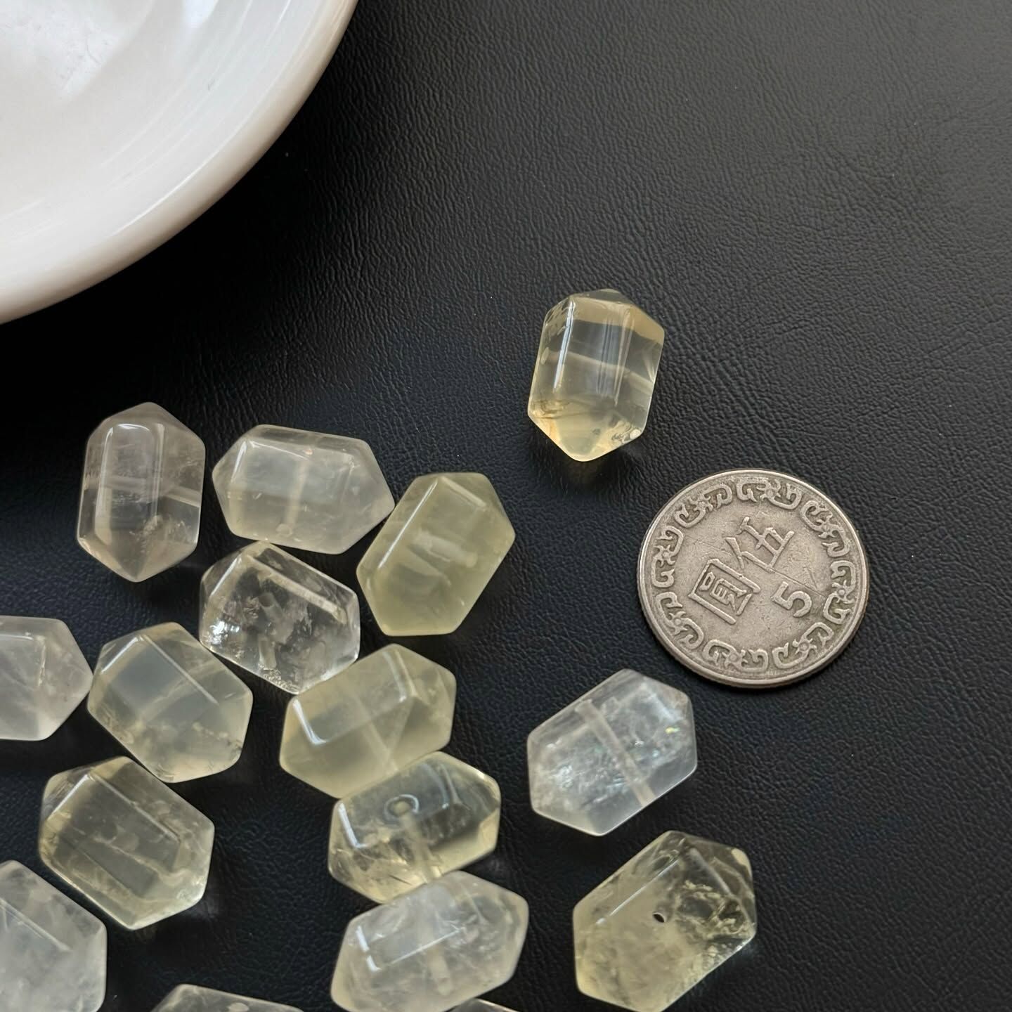 [原石] 檸檬黃水晶 雙尖 通孔