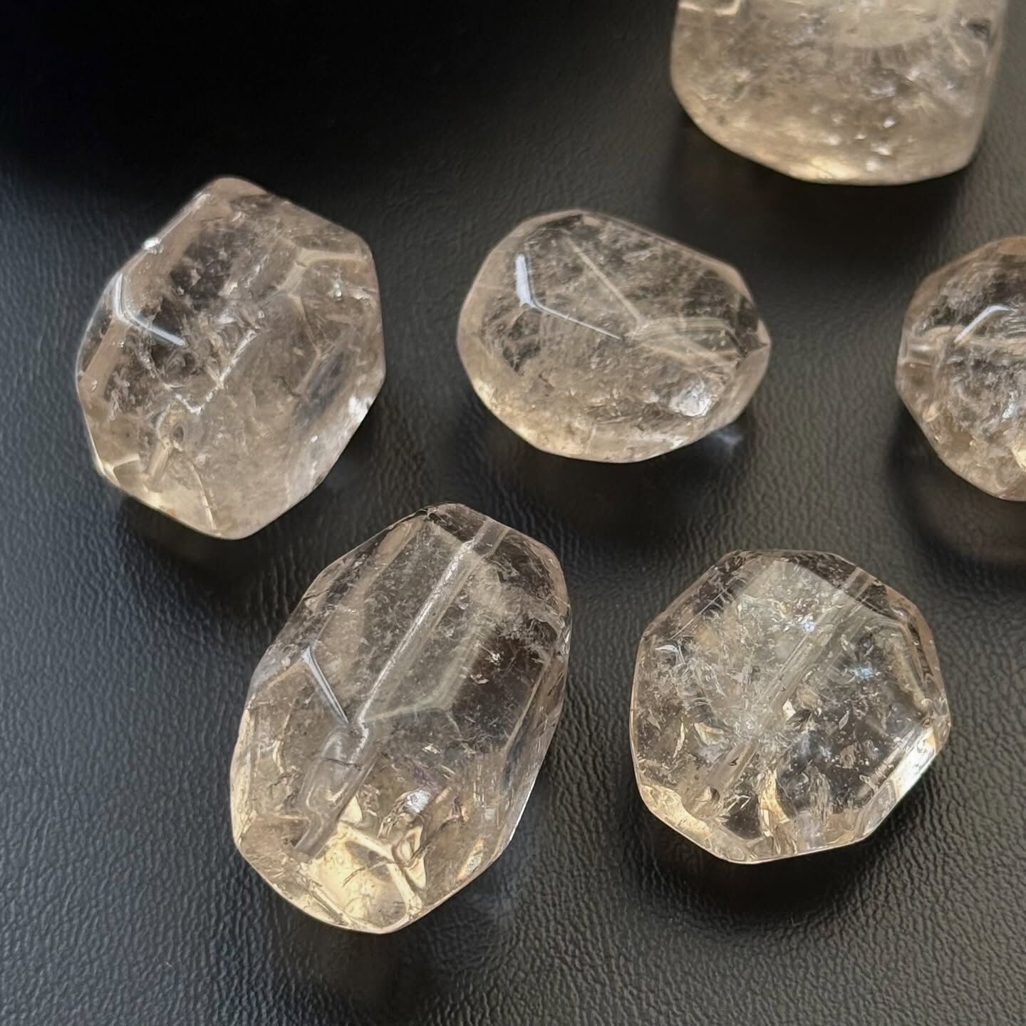 [原石] 阿賽斯特萊 白水晶 通孔