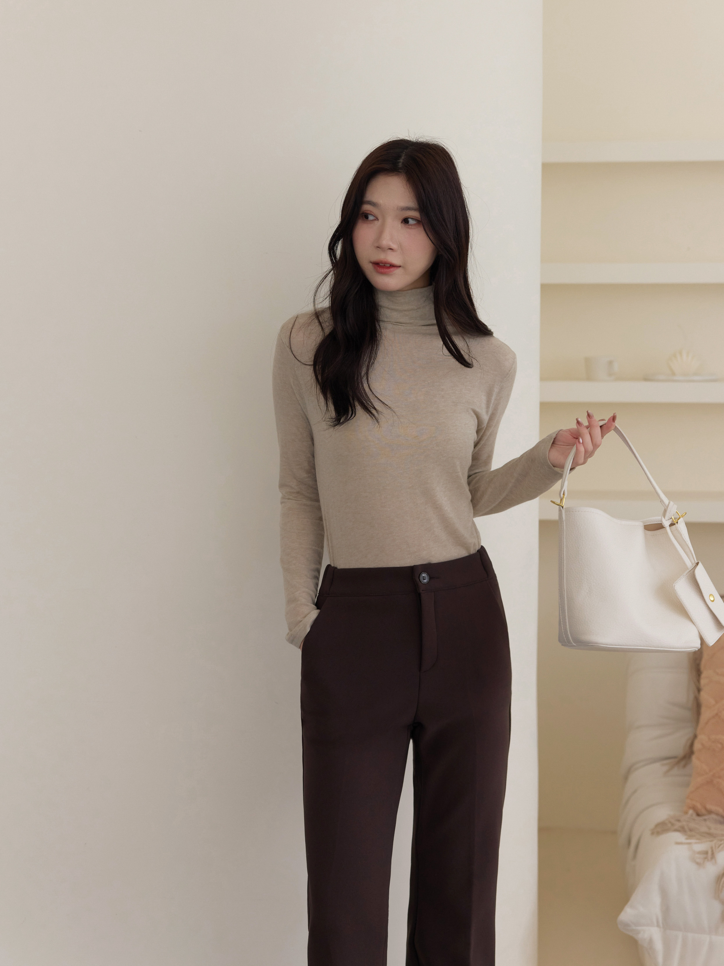 親膚柔彈羊毛高領上衣