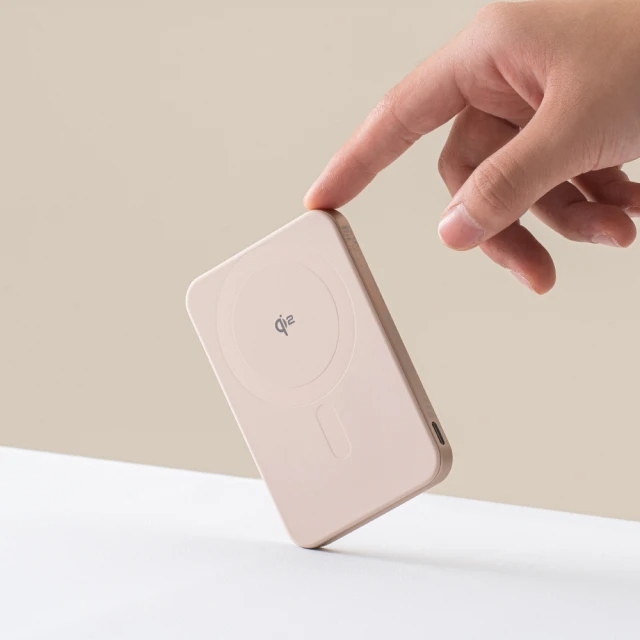 小誠生活 3C｜Allite 超薄充 5000 mAh Qi2 磁吸支架行動電源 沙漠金