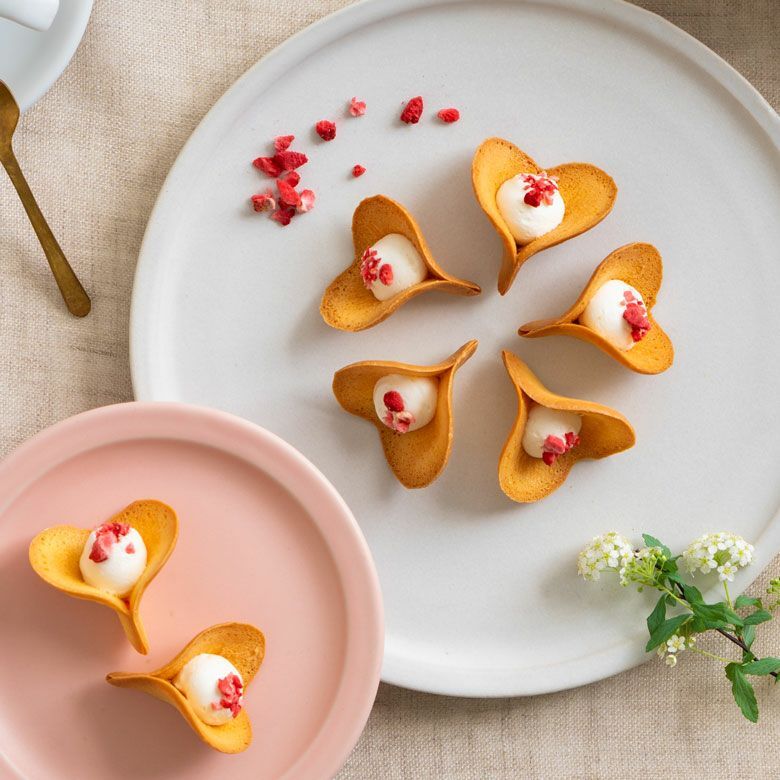 【年賀精選】KINEEL 奶油花瓣貓舌餅(香草)