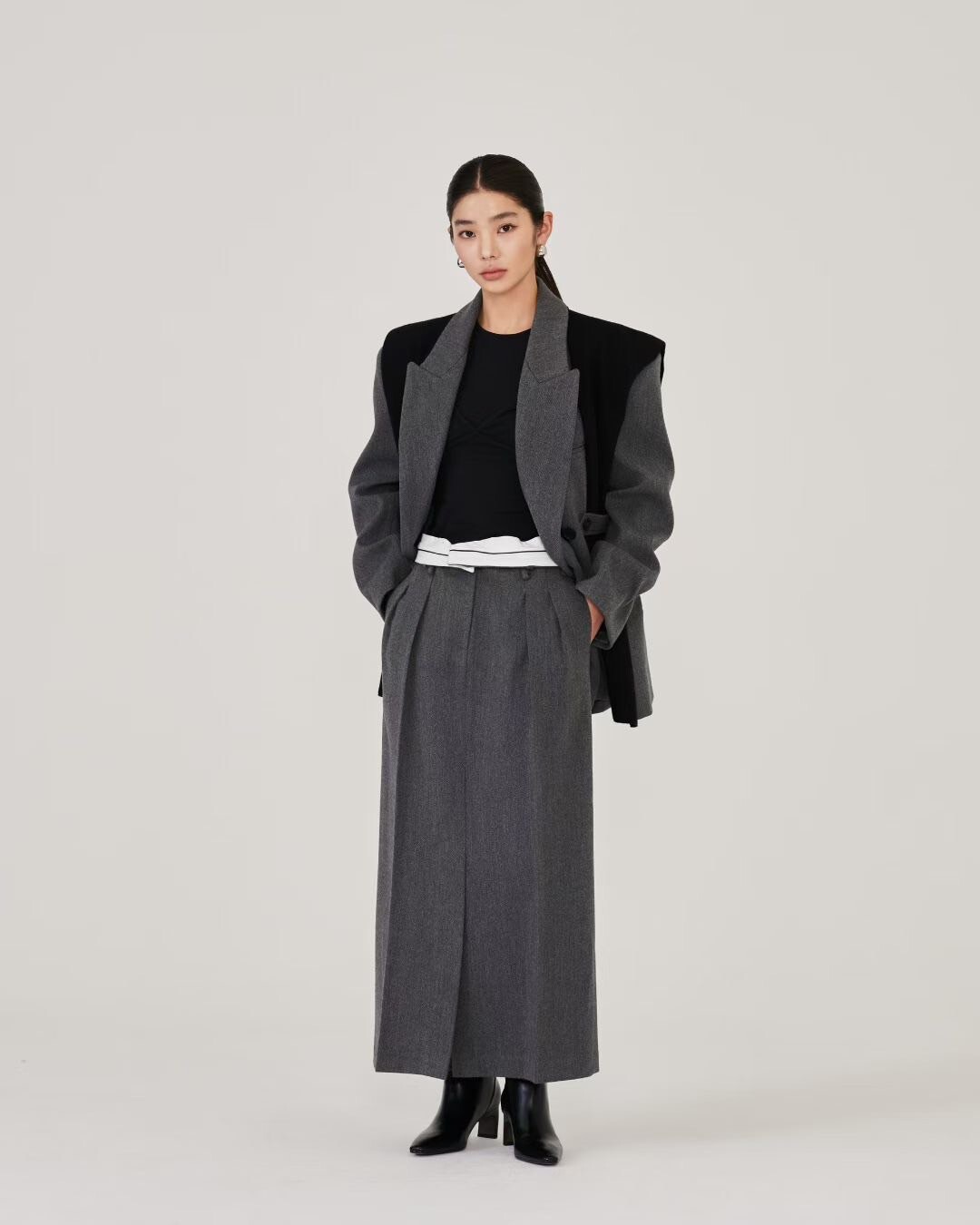黑色披肩領巾造型毛呢西裝外套 / 2色
