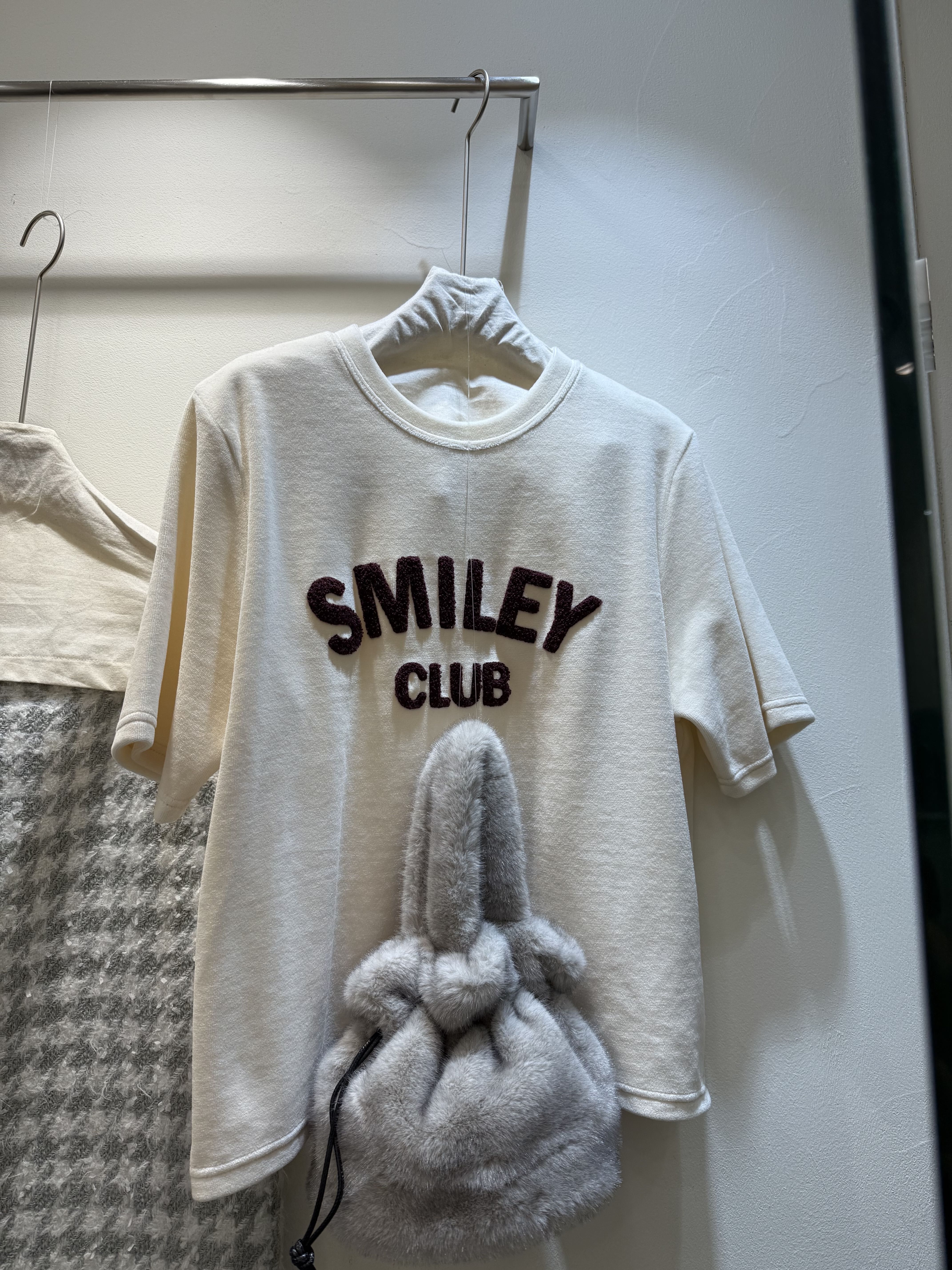 絲絨smiley tee