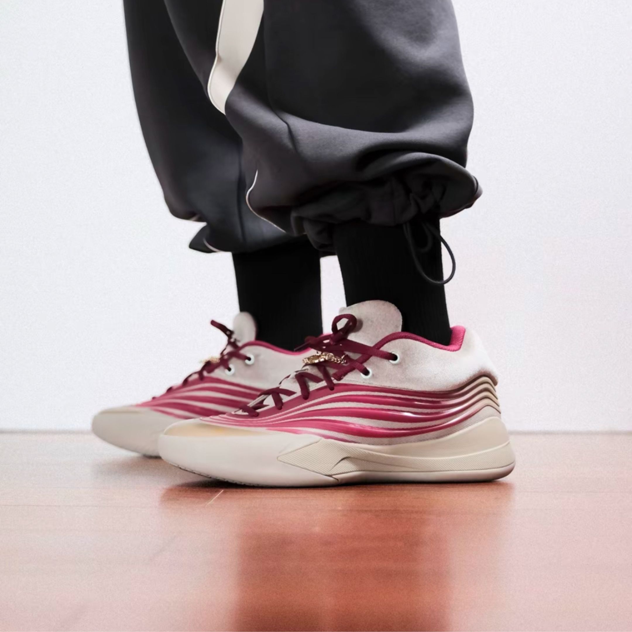 NICEDAY 代購 Adidas Dame 9 馬年 CNY 利拉德 粉 白 復古 奶油底 籃球鞋 實戰 KI7570