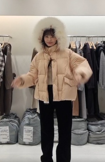 BI5444 顯瘦鴨絨連帽外套 *特價* (優惠碼同充值購物金不適用)