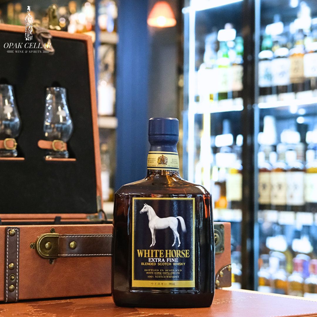 White Horse Extra Fine Blended Scotch Whisky 1980's
