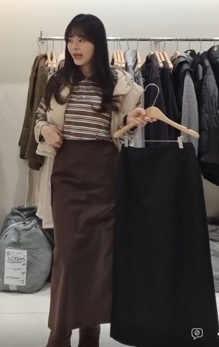 BI5445 側口袋50%羊毛長裙 *特價* (優惠碼同充值購物金不適用)