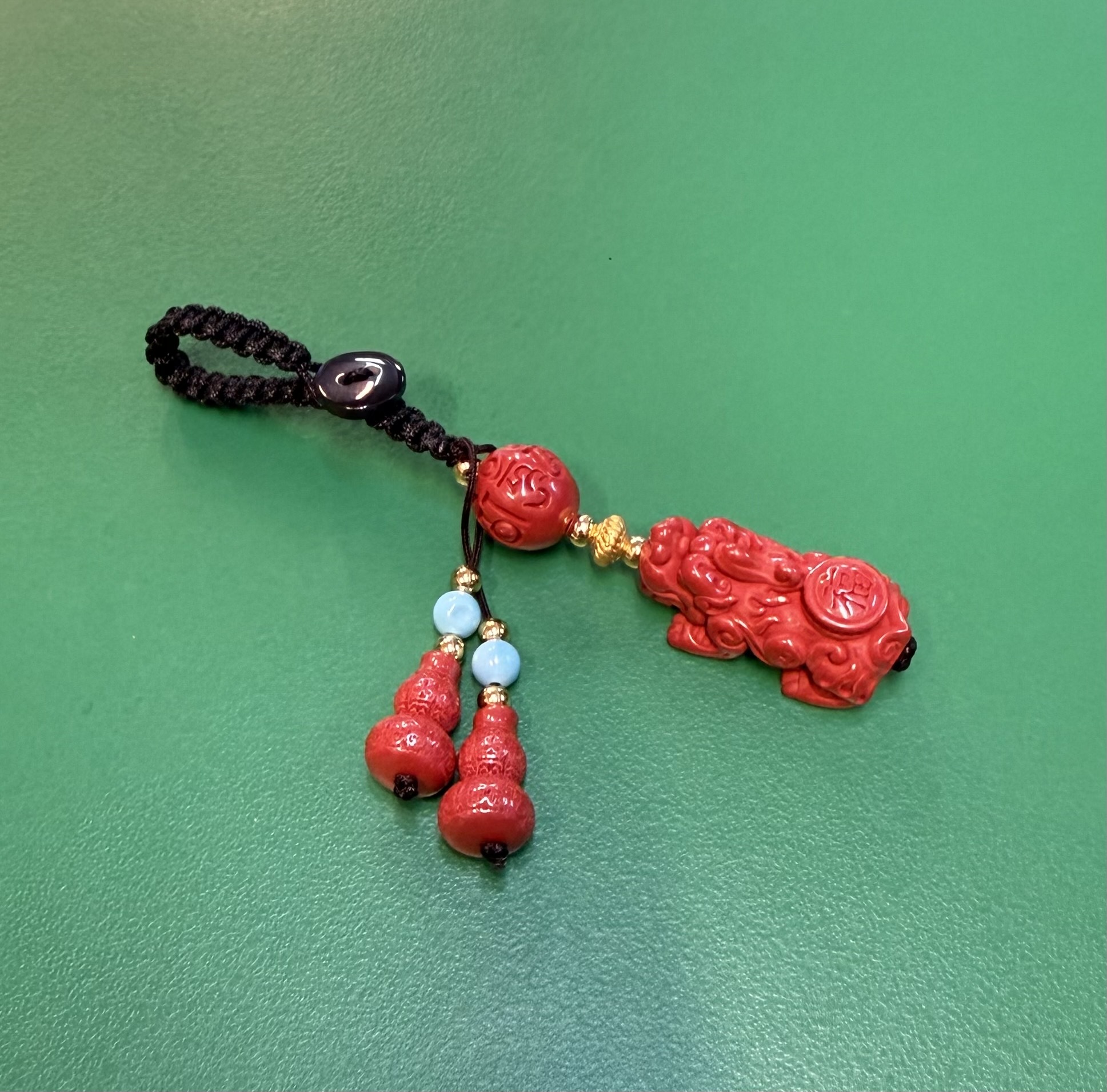 紫金硃砂神獸貔貅六字真言手機吊飾