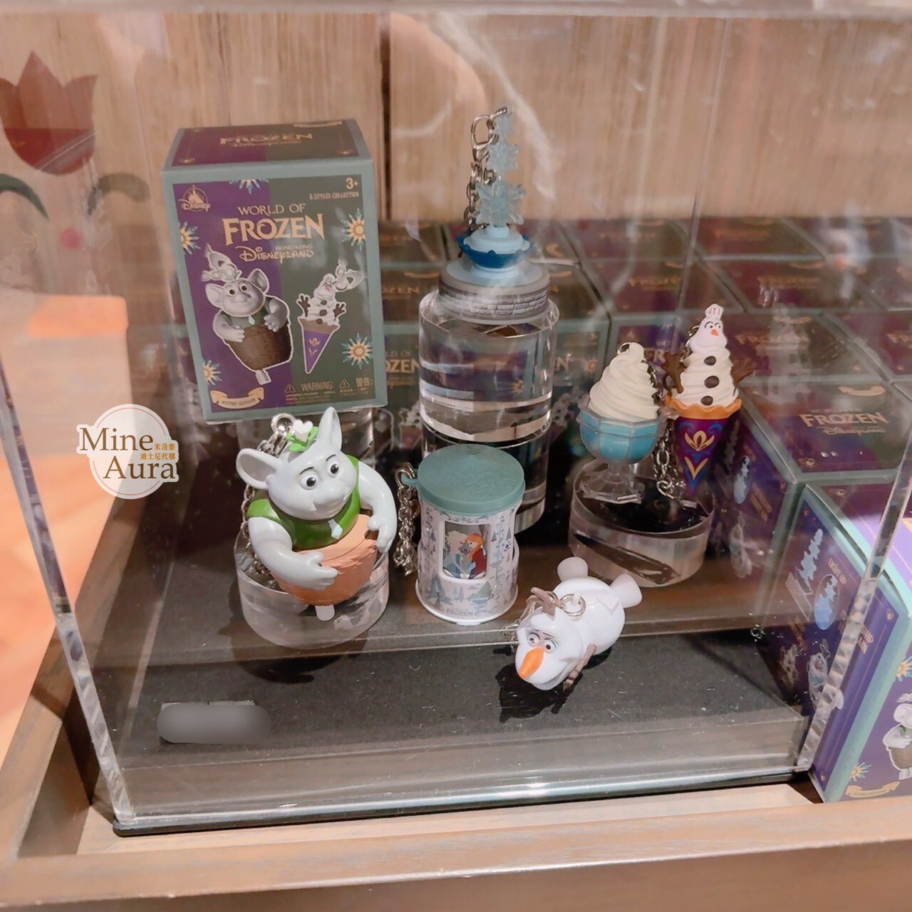 World of Frozen 限定 冰雪奇緣 Frozen 香港迪士尼園區糖果甜點 造型 公仔 擺飾品 盲選盒 盲盒 -香港迪士尼樂園