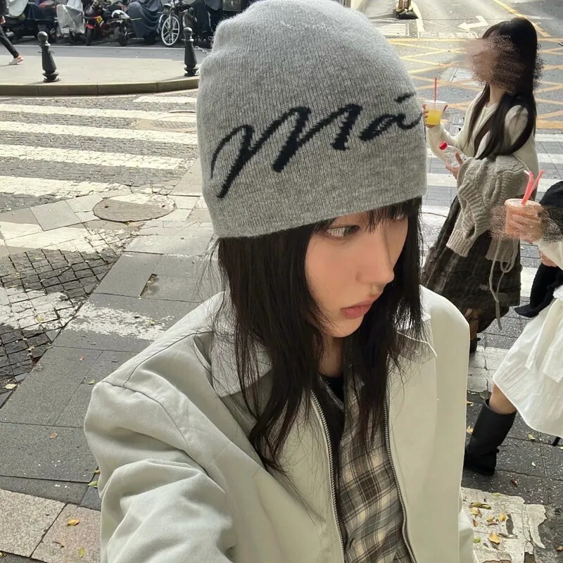 <快速出貨> 寧寧同款🧚🏻Matin Kim 草寫LOGO針織毛帽