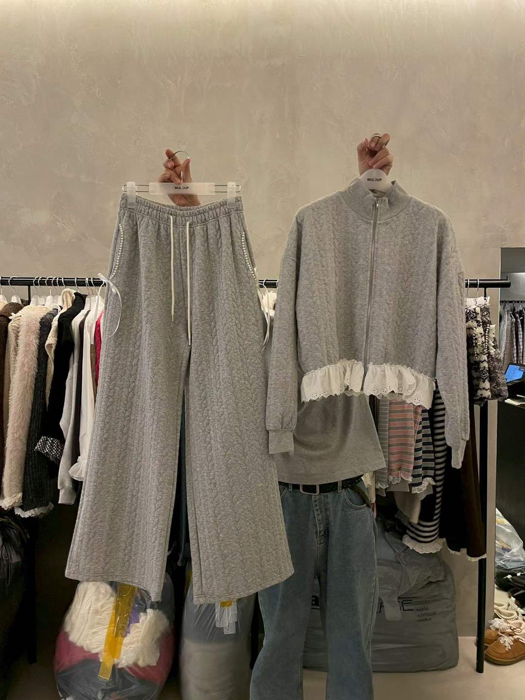 MP5416 麻花印花拉鏈外套休閒褲套裝 *特價* (優惠碼同充值購物金不適用)