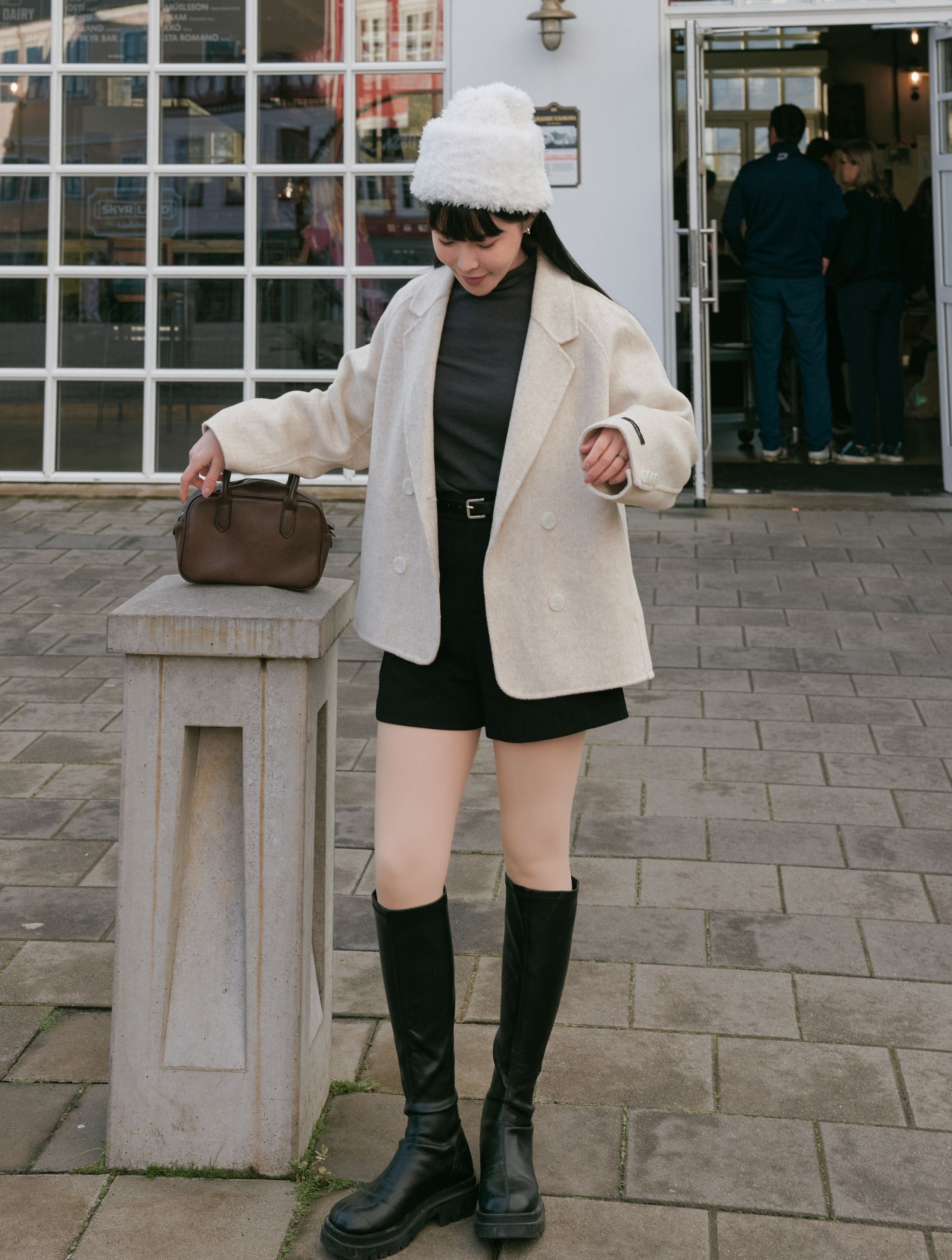 自訂 輕盈極暖80%羊毛短大衣