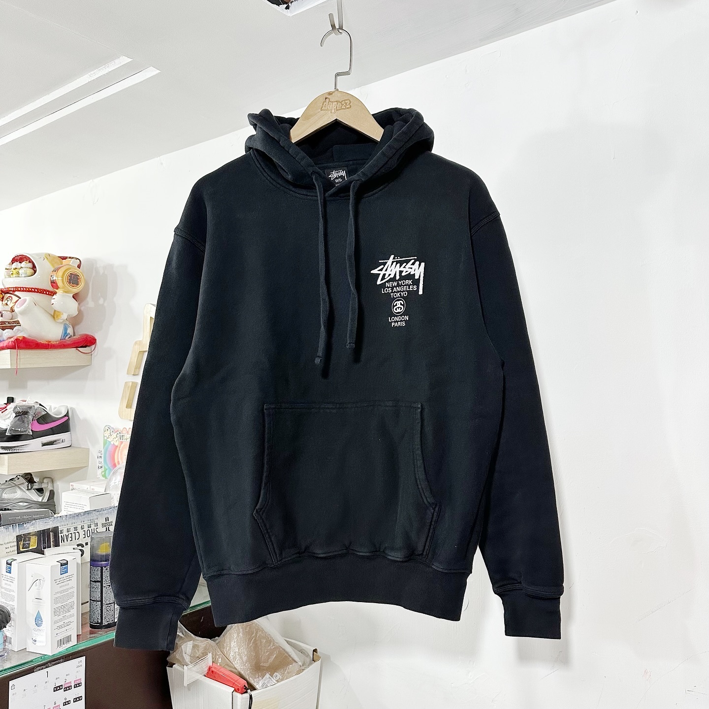 STUSSY World Tour Hoodie Pig. Dyed 洗水面料衛衣 Washed Black 洗水黑