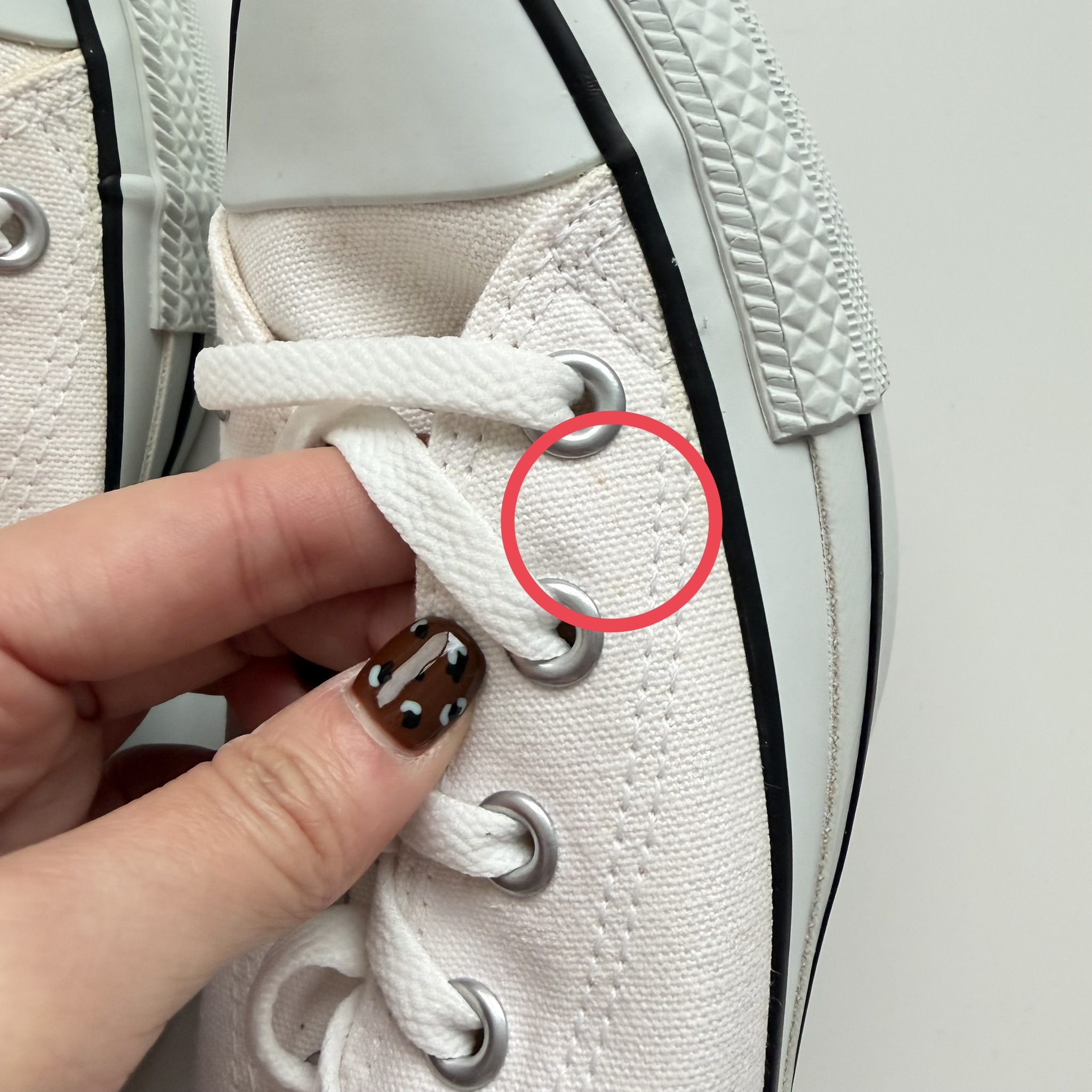 零碼出清，23CM┃日本 CONVERSE ALL STAR COLORS OX  白色 黑線 低筒 帆布鞋