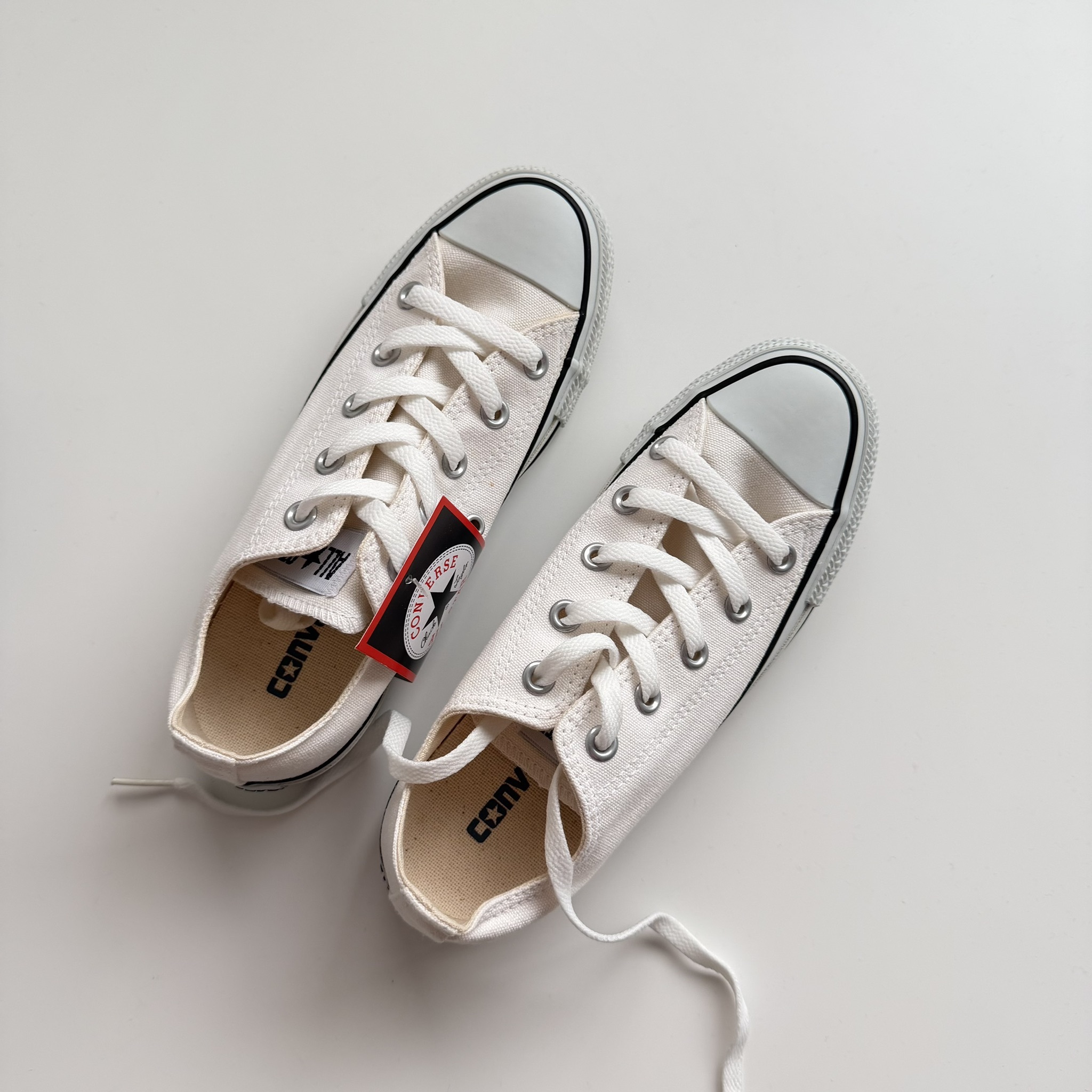 零碼出清，23CM┃日本 CONVERSE ALL STAR COLORS OX  白色 黑線 低筒 帆布鞋