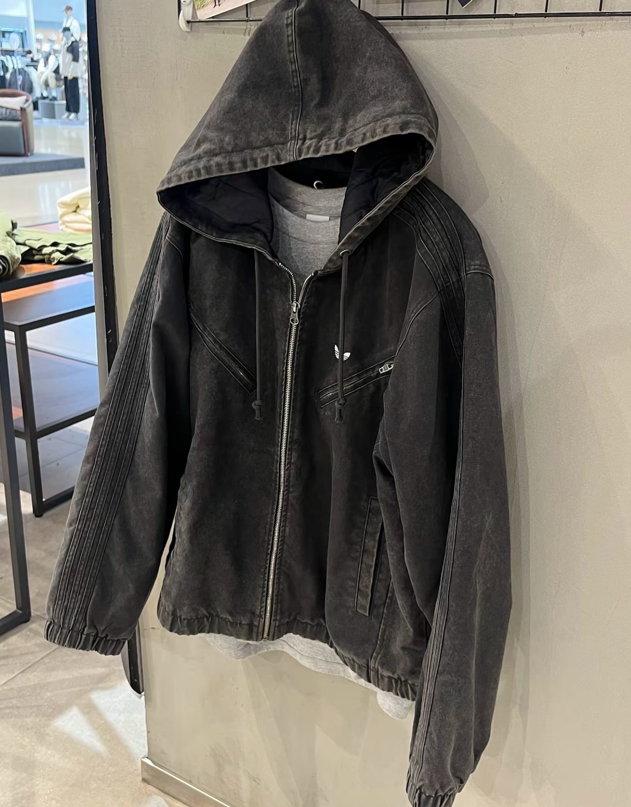 Adidas Originals JACKET 做舊洗水黑有帽外套 洗水黑 kc2640