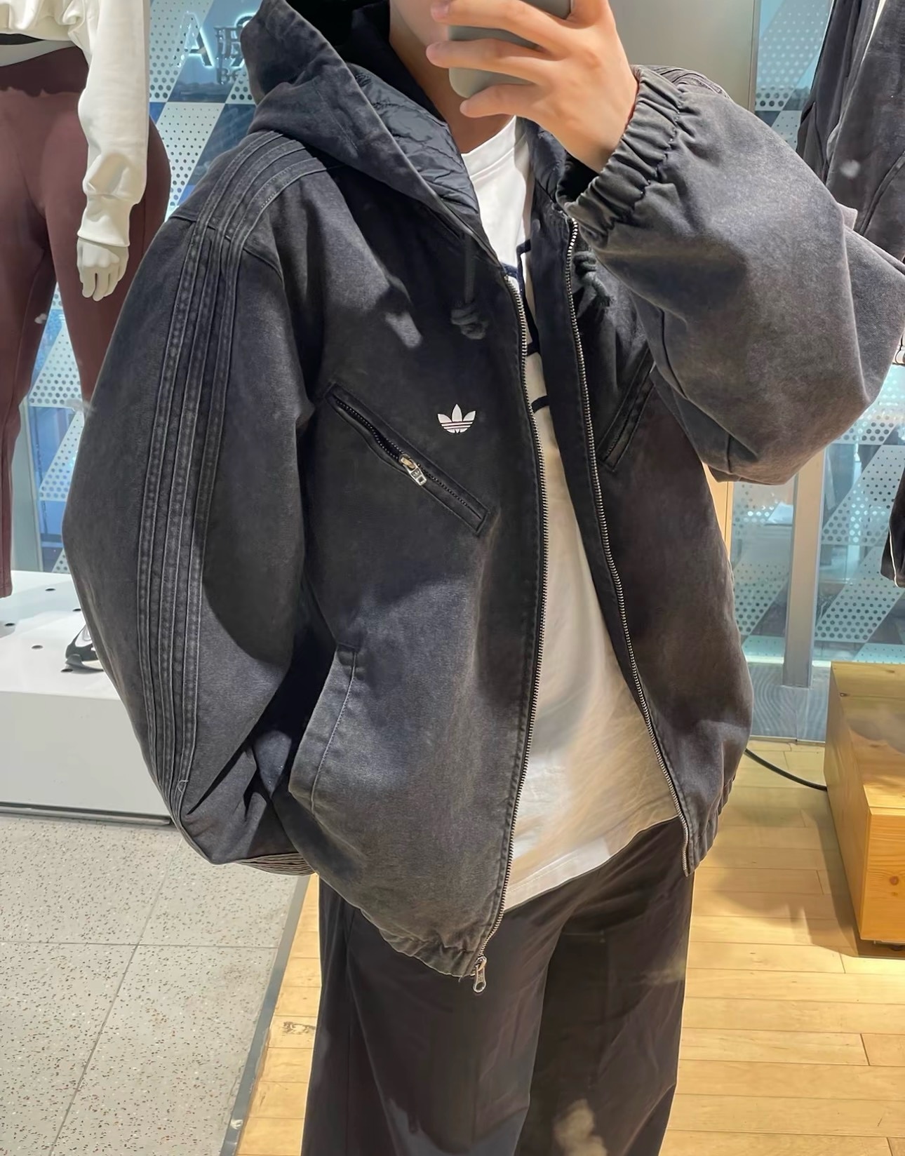 Adidas Originals JACKET 做舊洗水黑有帽外套 洗水黑 kc2640