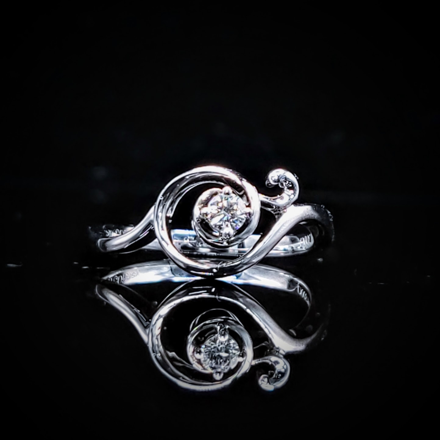 全新18K白金【單粒8份鑽石】4爪戒指