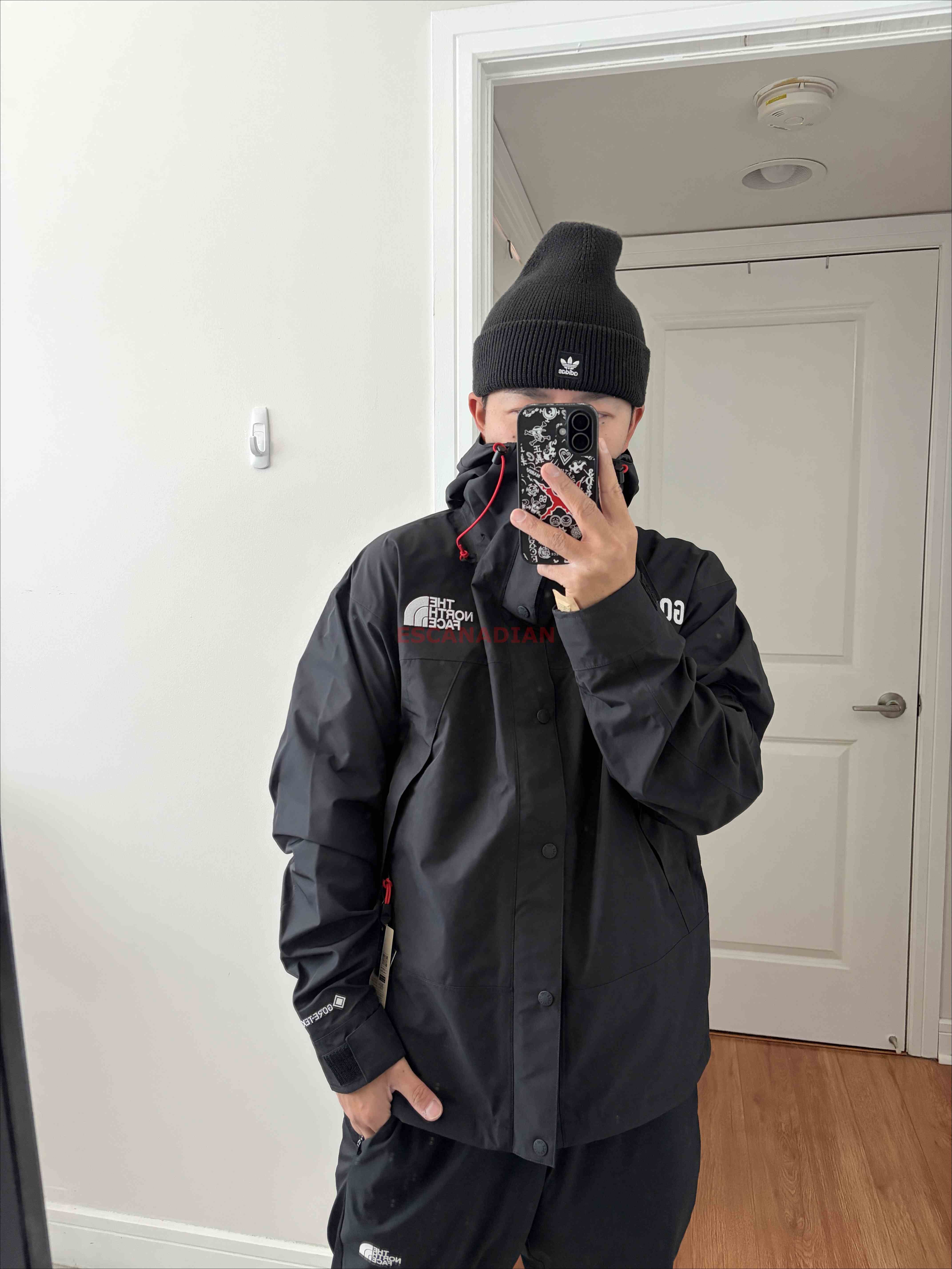 THE NORTH FACE 男大人 GORE-TEX系列 大刺繡字樣 防水 防風 硬挺 連帽 衝鋒衣 (可當三合一外套)