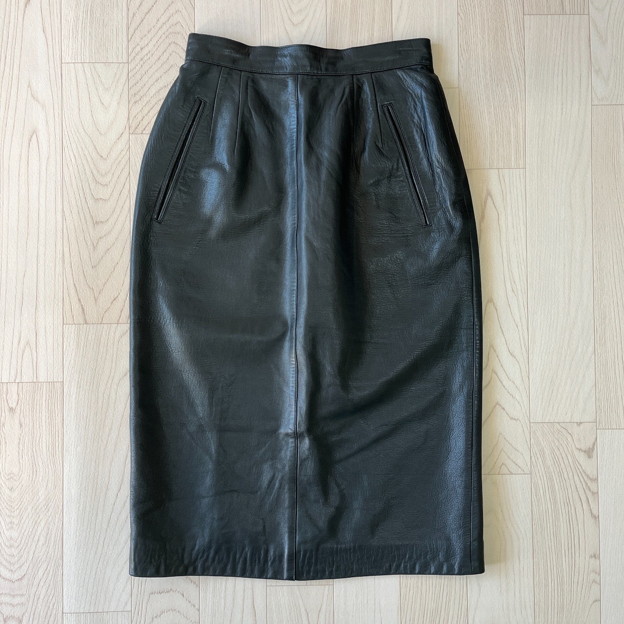 黑色真皮半裙