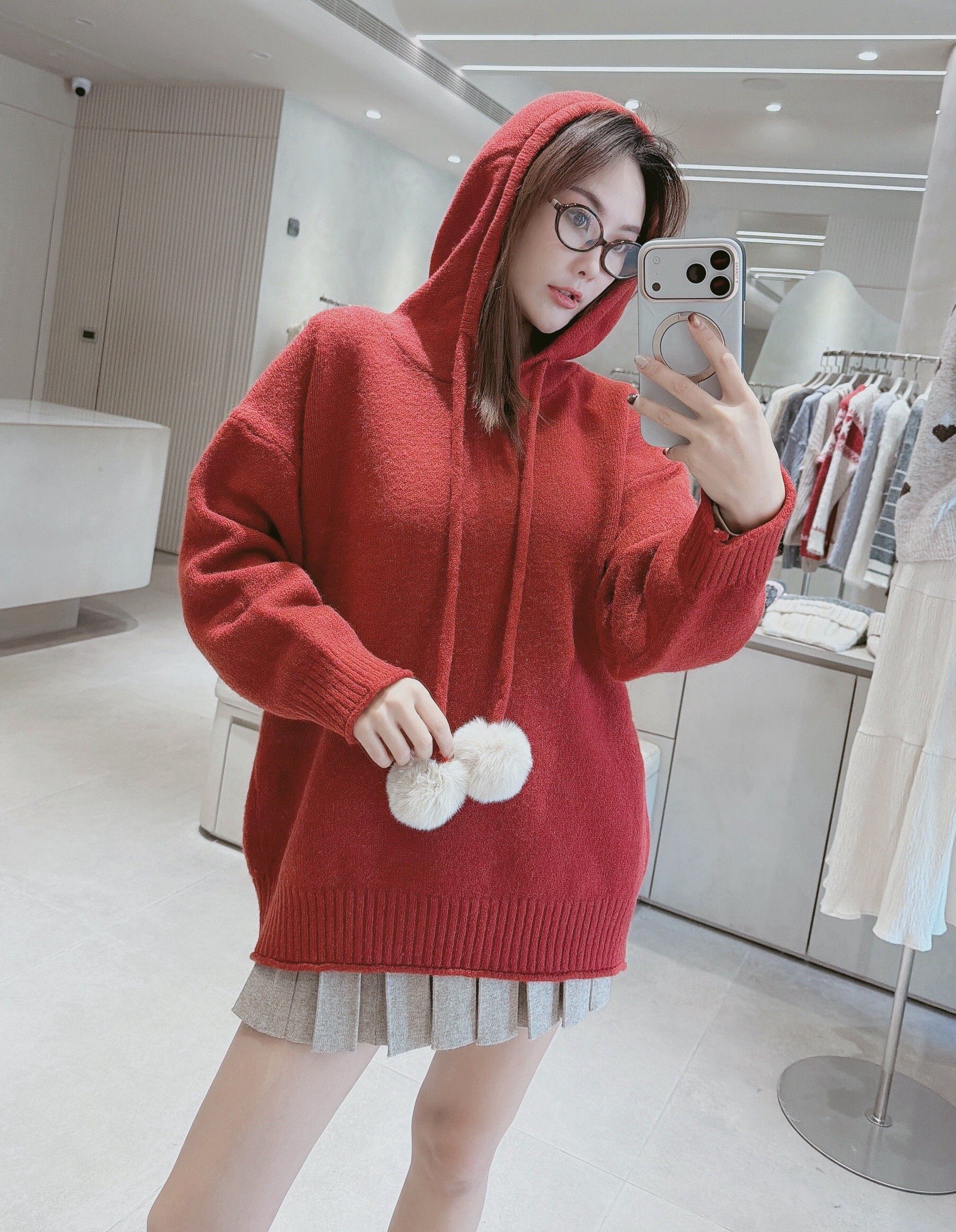 球球連帽大版素面針織衣