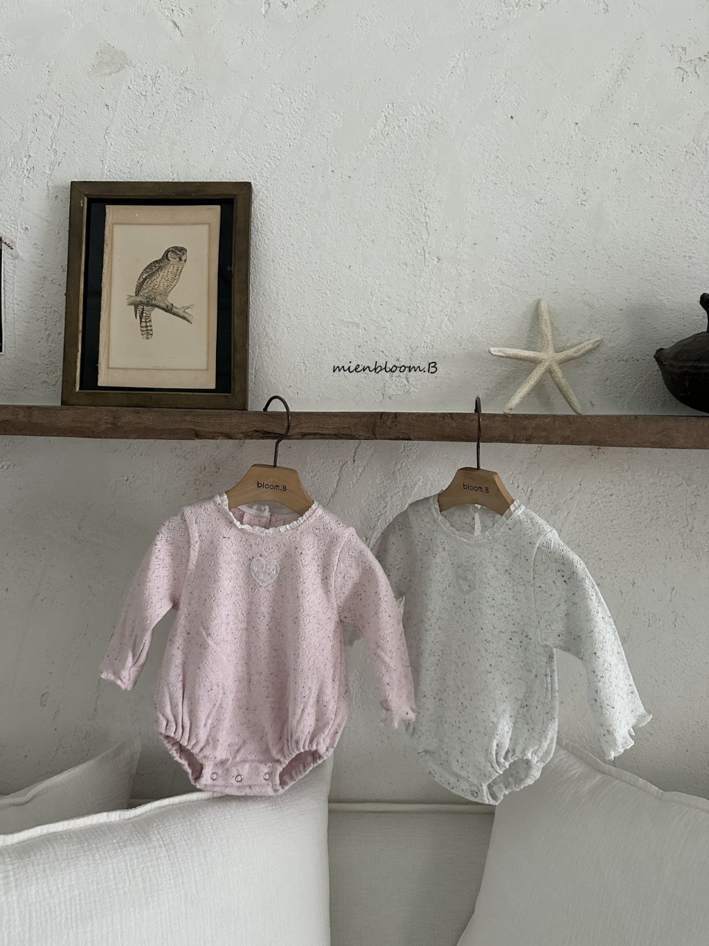 正韓春 Mien 嫩嬰蕾絲拼接愛心壓紋包屁衣