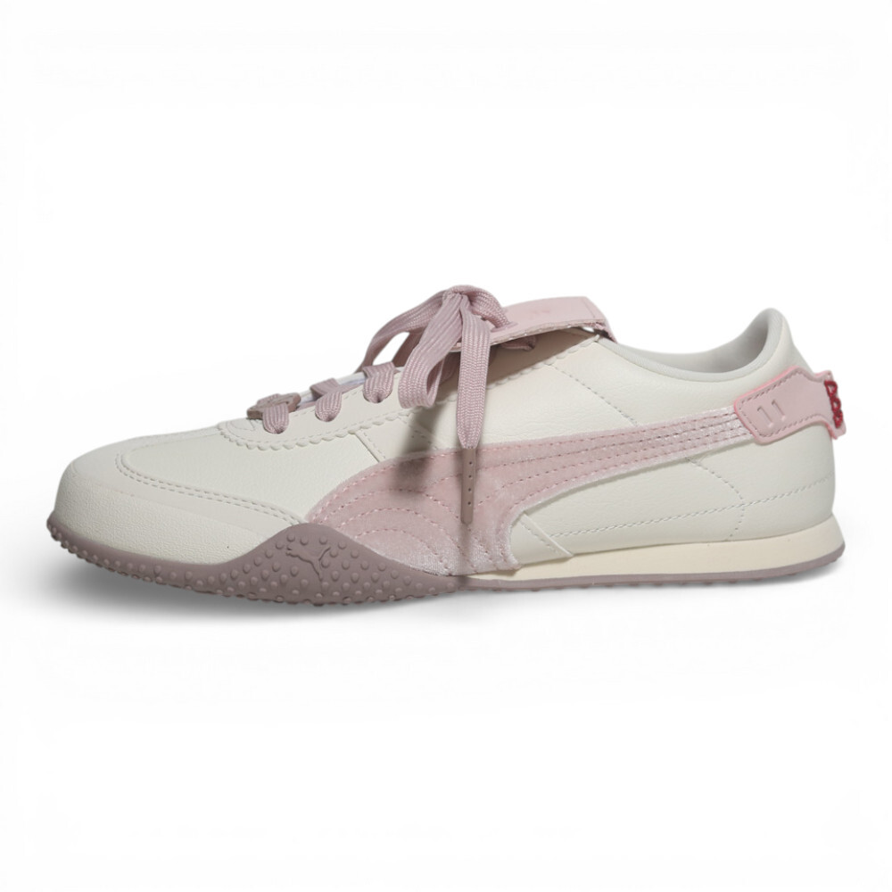 PUMA 休閒鞋 BELLA UT YEAR OF HORSE 米白粉 翻鞋舌 新年款 女 40666501