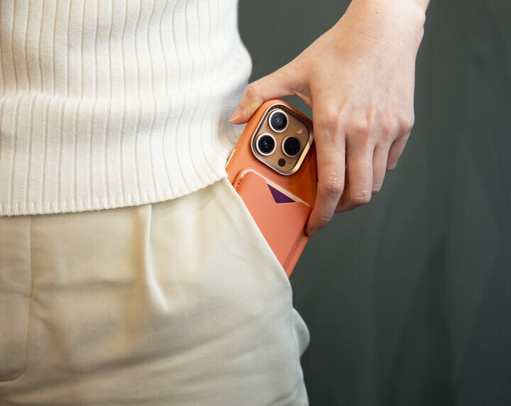 UNIQ Lyden EVO 磁吸卡套連支架