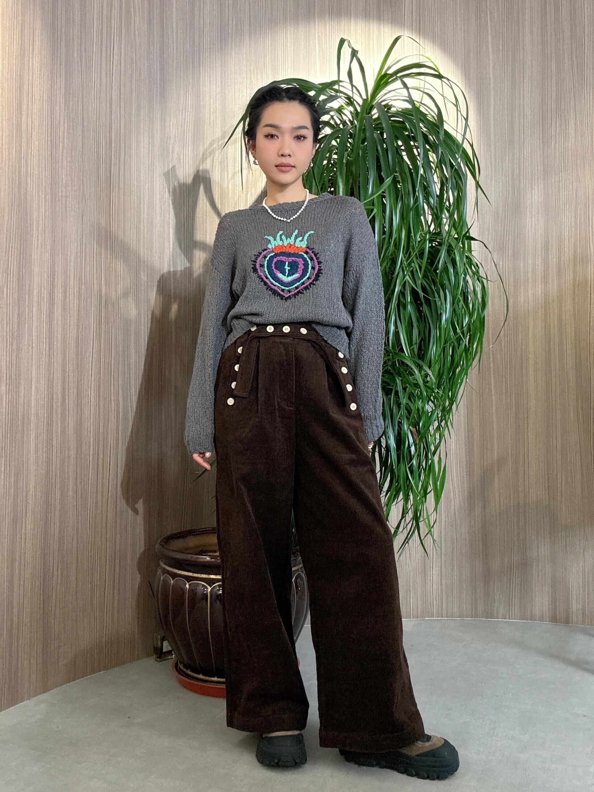 裝飾鈕扣連腰帶燈芯絨闊褲（現貨款式）