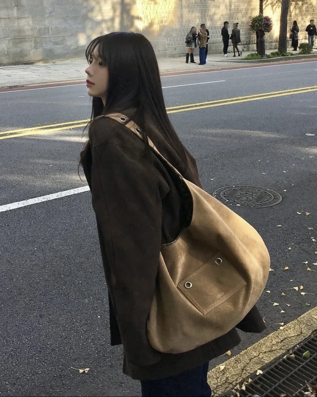 <韓國連線>LETERIE 肩背包 雙面 兩用 麂皮 復古 皮革 大容量