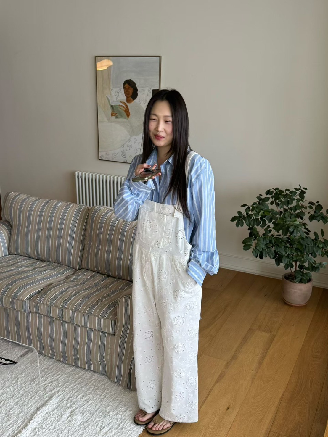 可愛色直線襯衫
