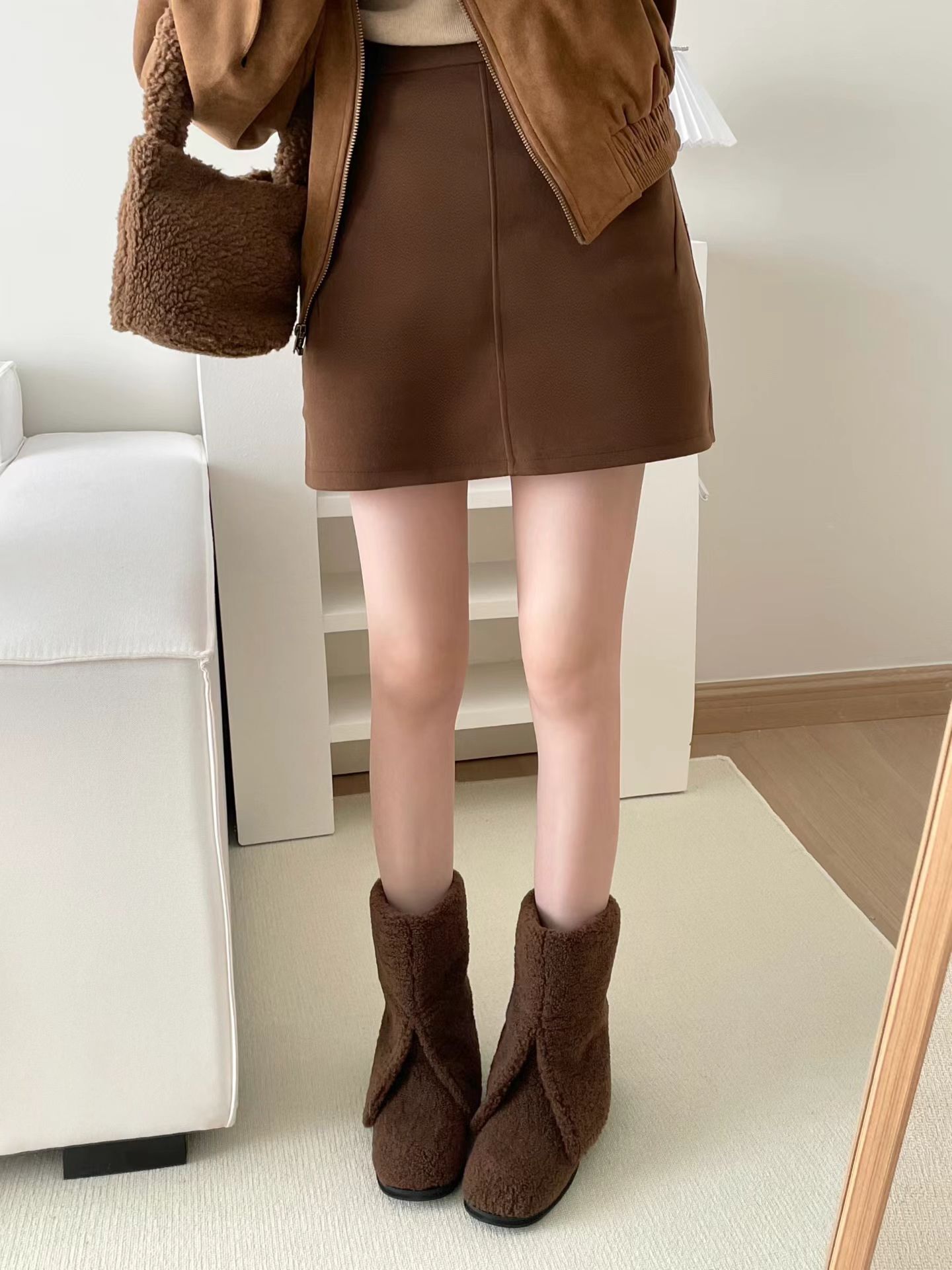 設計感開岔中筒毛靴