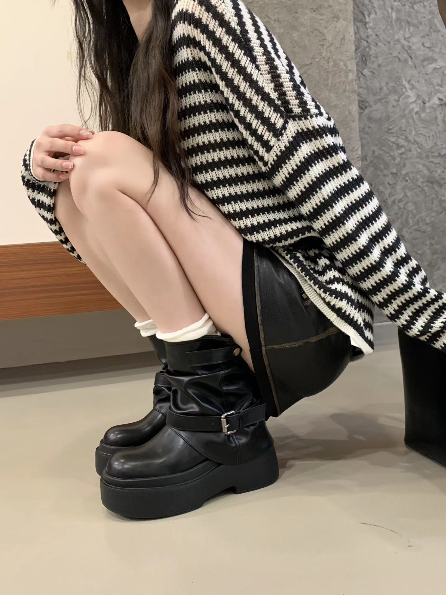 辣妹造型繫帶厚底短靴(35-40)