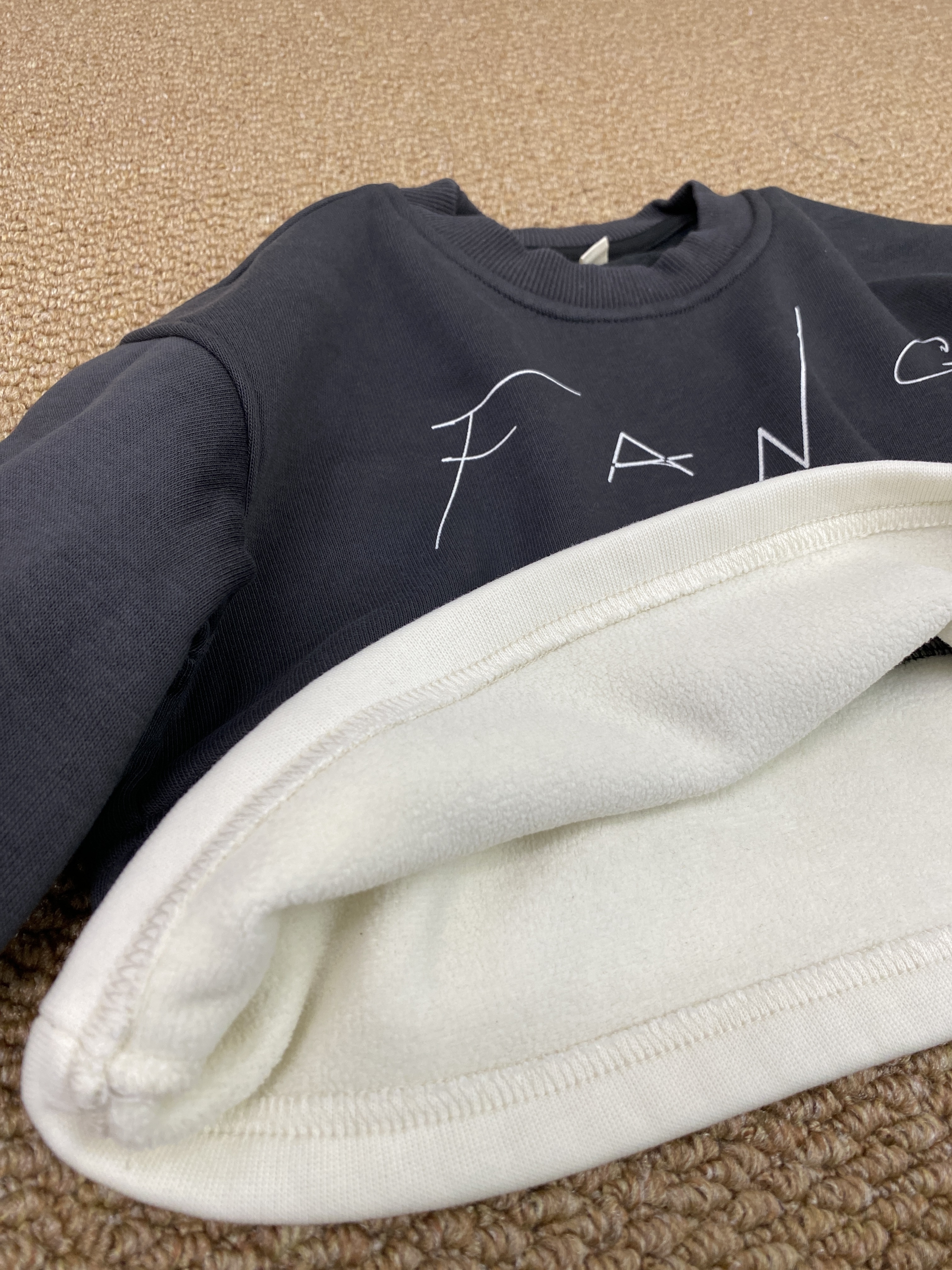 A04098撞色字母套裝