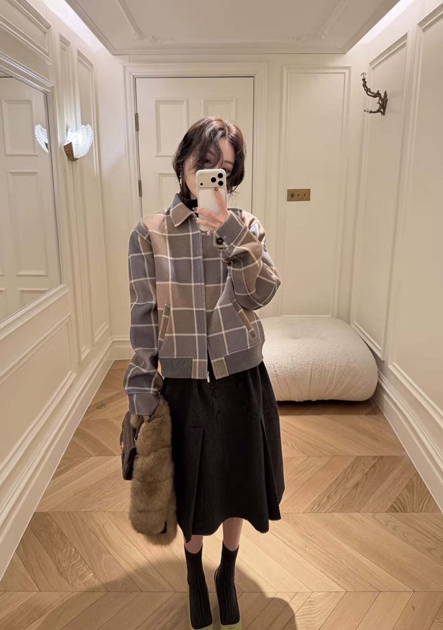 柔霧灰咖配色格紋翻領毛呢拉鍊外套-S-L (Elegant & Love)