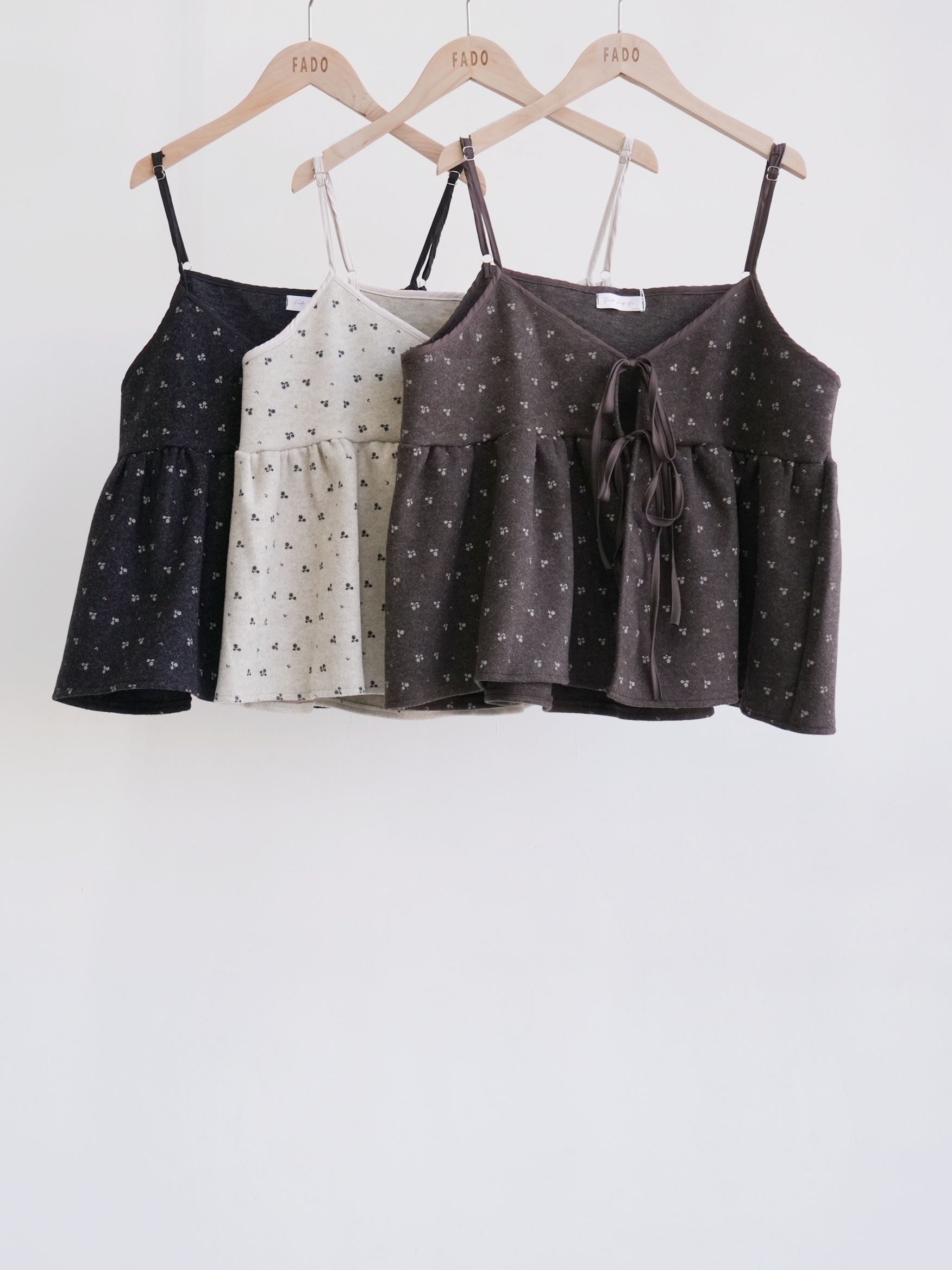 法朵Fado shop｜印小花❀.ೃ࿔毛呢料吊帶背心 1904006 三色