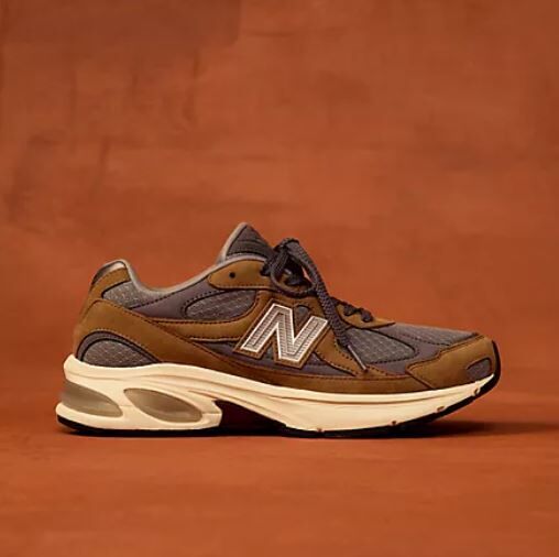 馬年 新年❗NEW BALANCE 慢跑鞋 NB 2010 卡其棕 復古 男 U201020Q 指定鞋款送扣住好運配飾包乙份