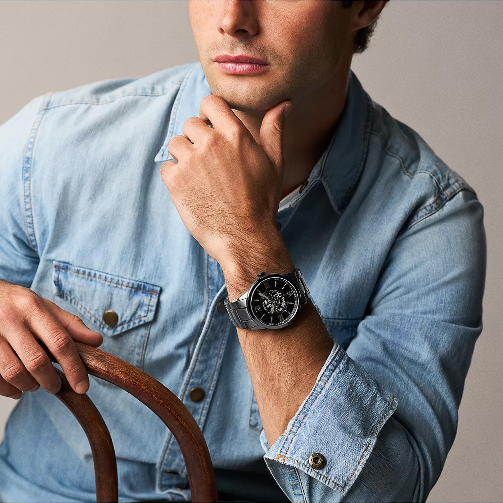 Flynn 經典雅仕羅馬數字手錶 金屬灰黑不鏽鋼錶帶 48MM BQM7131