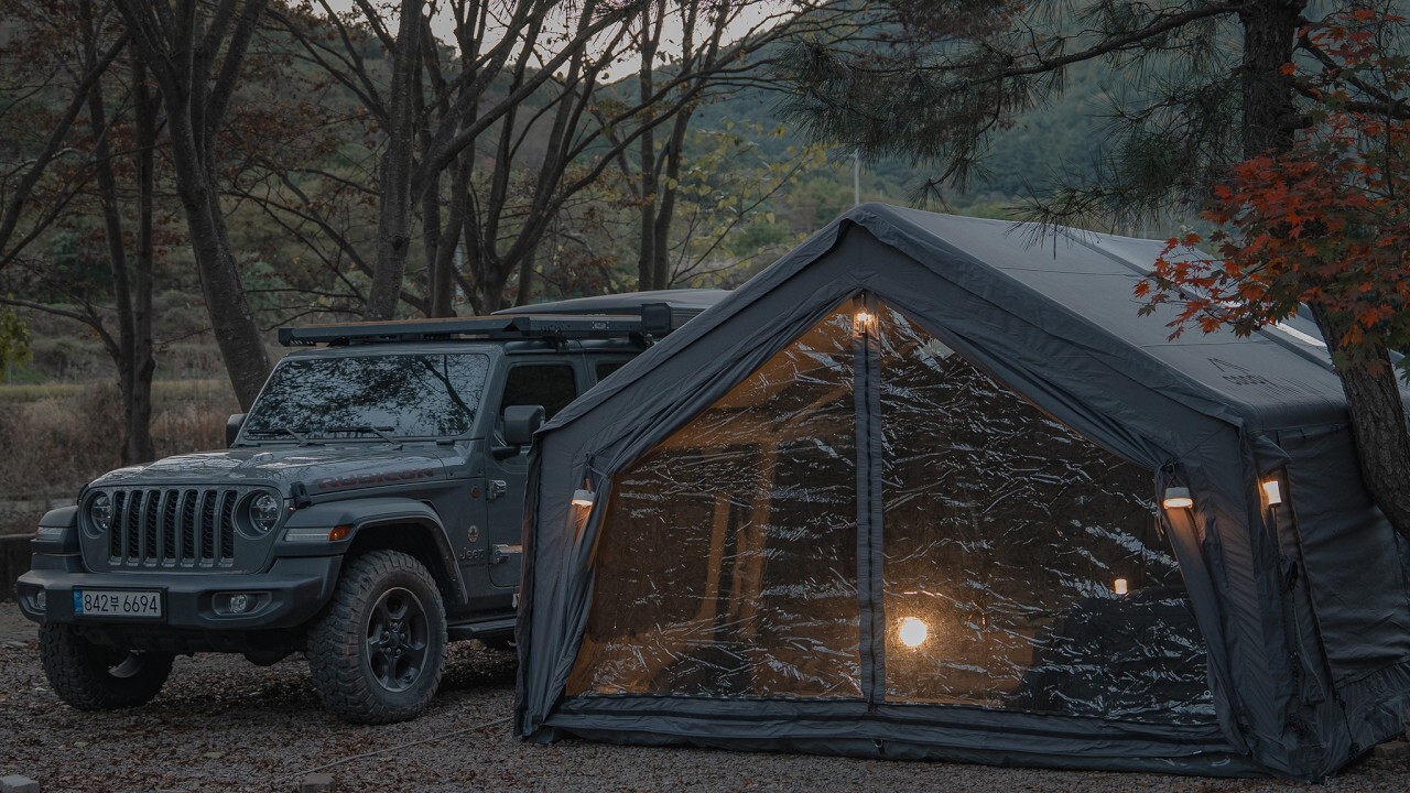 露營 Vlog 在跟 Jeep 同色的充氣帳裡 一個人過一晚 Coody 13.6