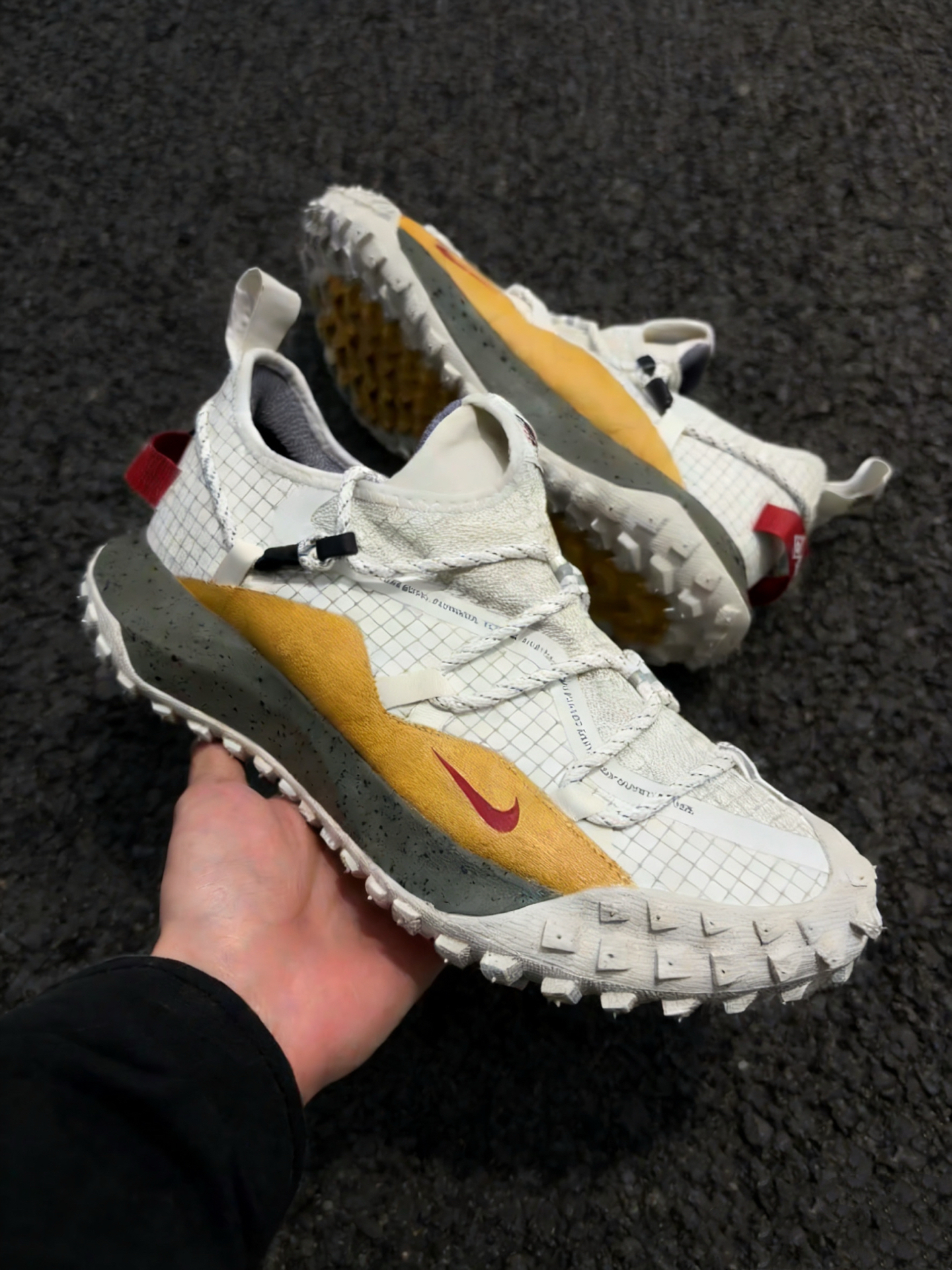 代購-Nike ACG Mountain Fly 馬年限定 CNY新年款 GORE-TEX 防水機能 戶外越野跑鞋  IQ9789-062