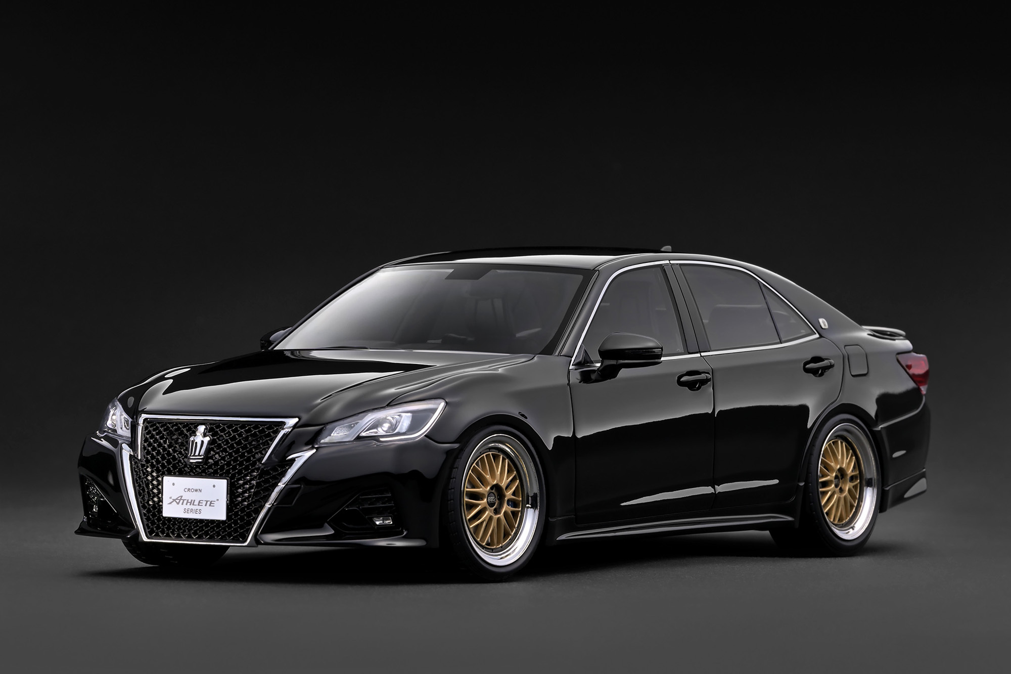 預訂 (訂金$300) (預訂價$2214) :1/18 IG  Toyota Crown Athlete G (GRS214) Black (IG3914)