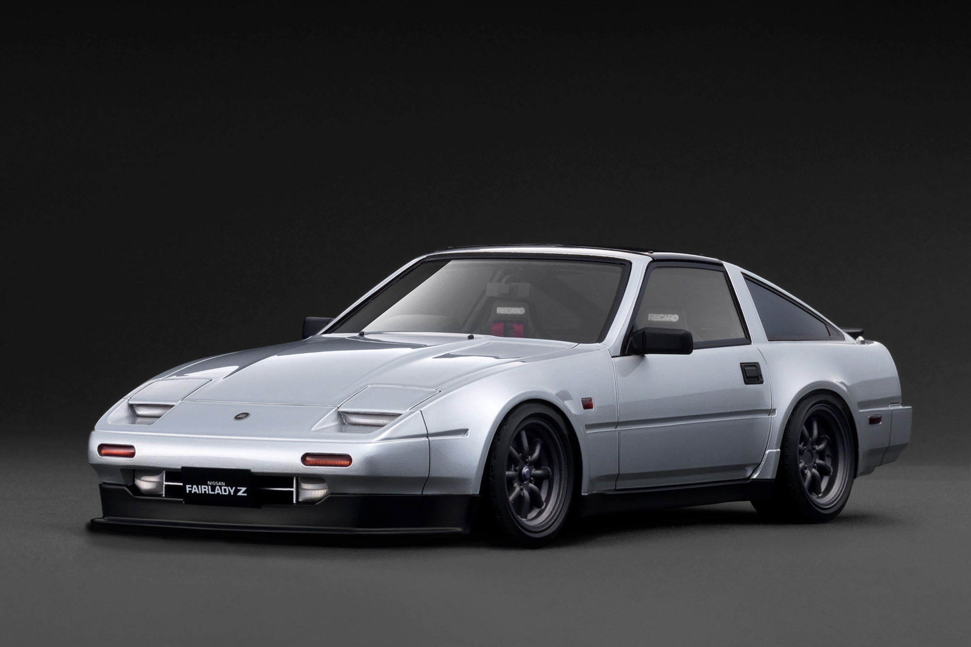 預訂 (訂金$300) (預訂價$2214) :1/18 IG Nissan Fairlady Z 2-Seater 300ZR (Z31) Silver (IG3892)