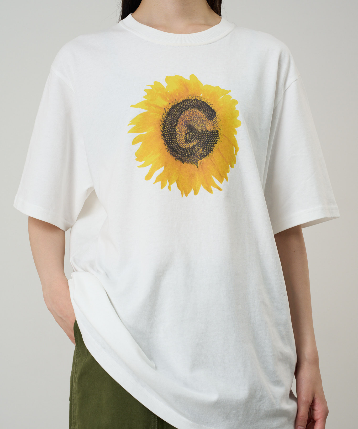 GRAMICCI｜G-FLOWER TEE "WHITE"