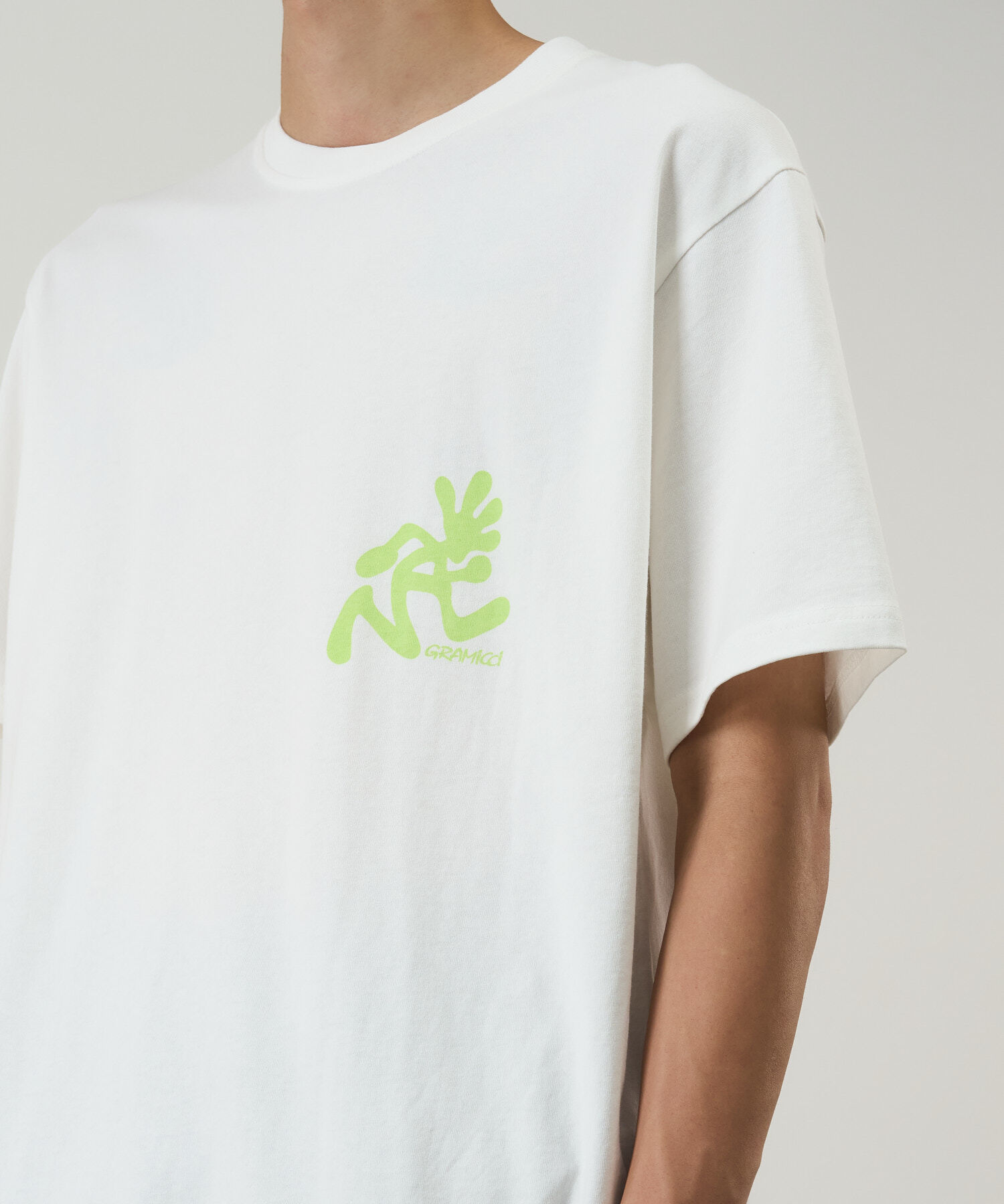GRAMICCI｜RUNNING MAN TEE "WHITE"