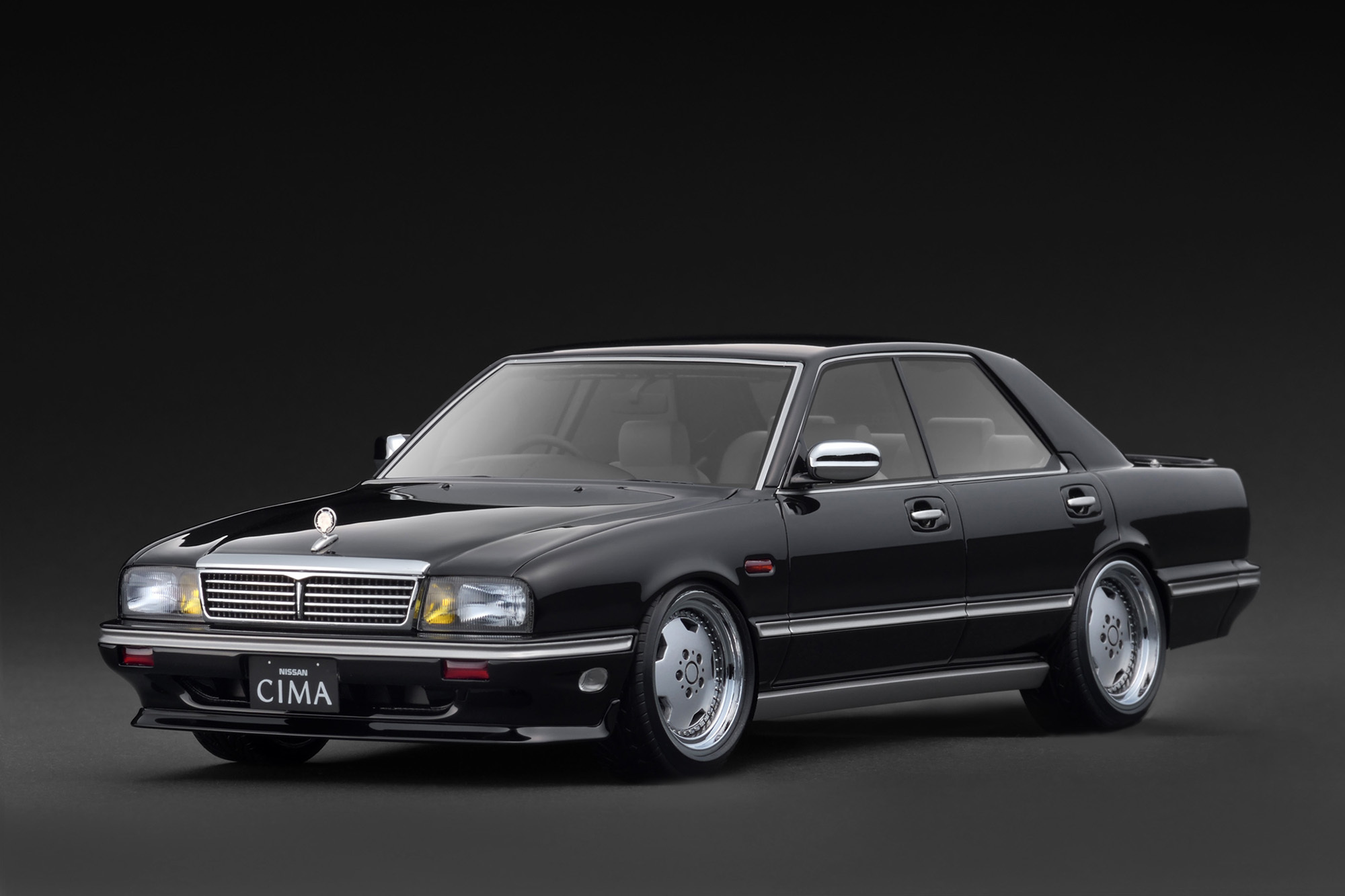 預訂 (訂金$300) (預訂價$2214) :1/18 IG  NISSAN CEDRIC CIMA (Y31) Black (IG3904)
