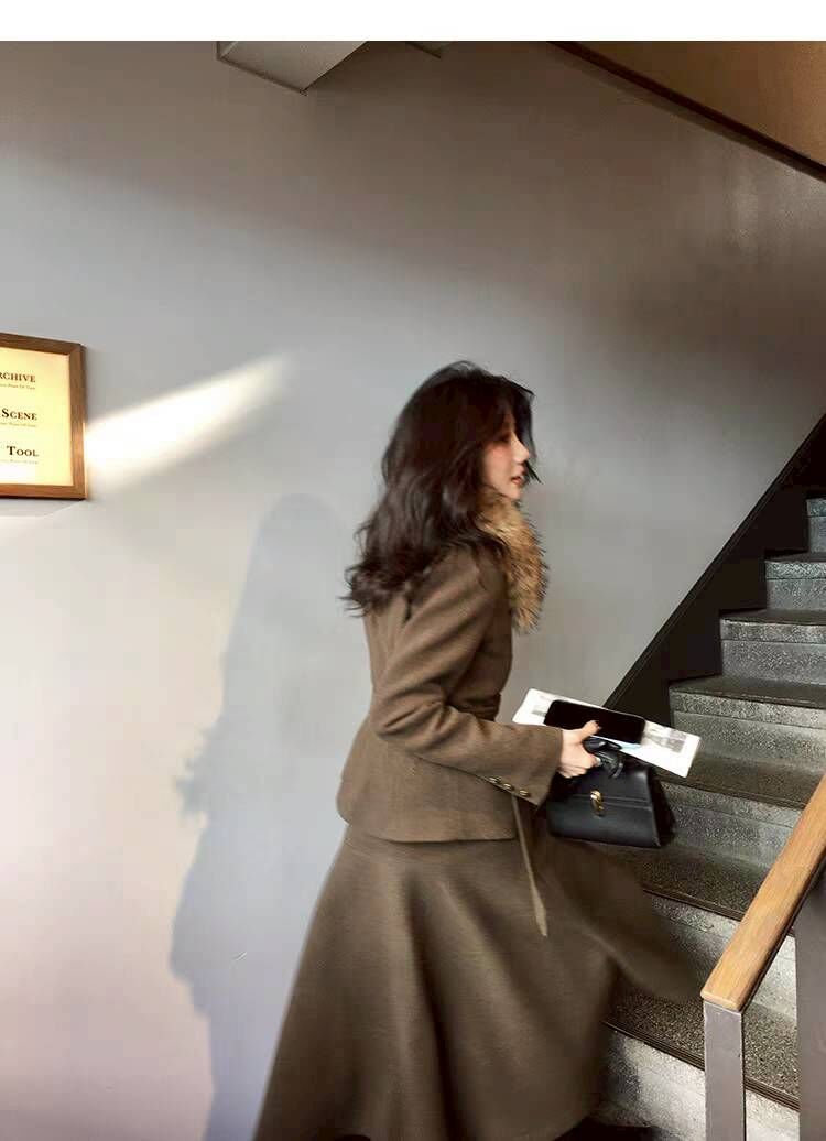 卡其綠排釦綁帶造型外套+傘擺長裙SET-S-XL (Elegant & Love)