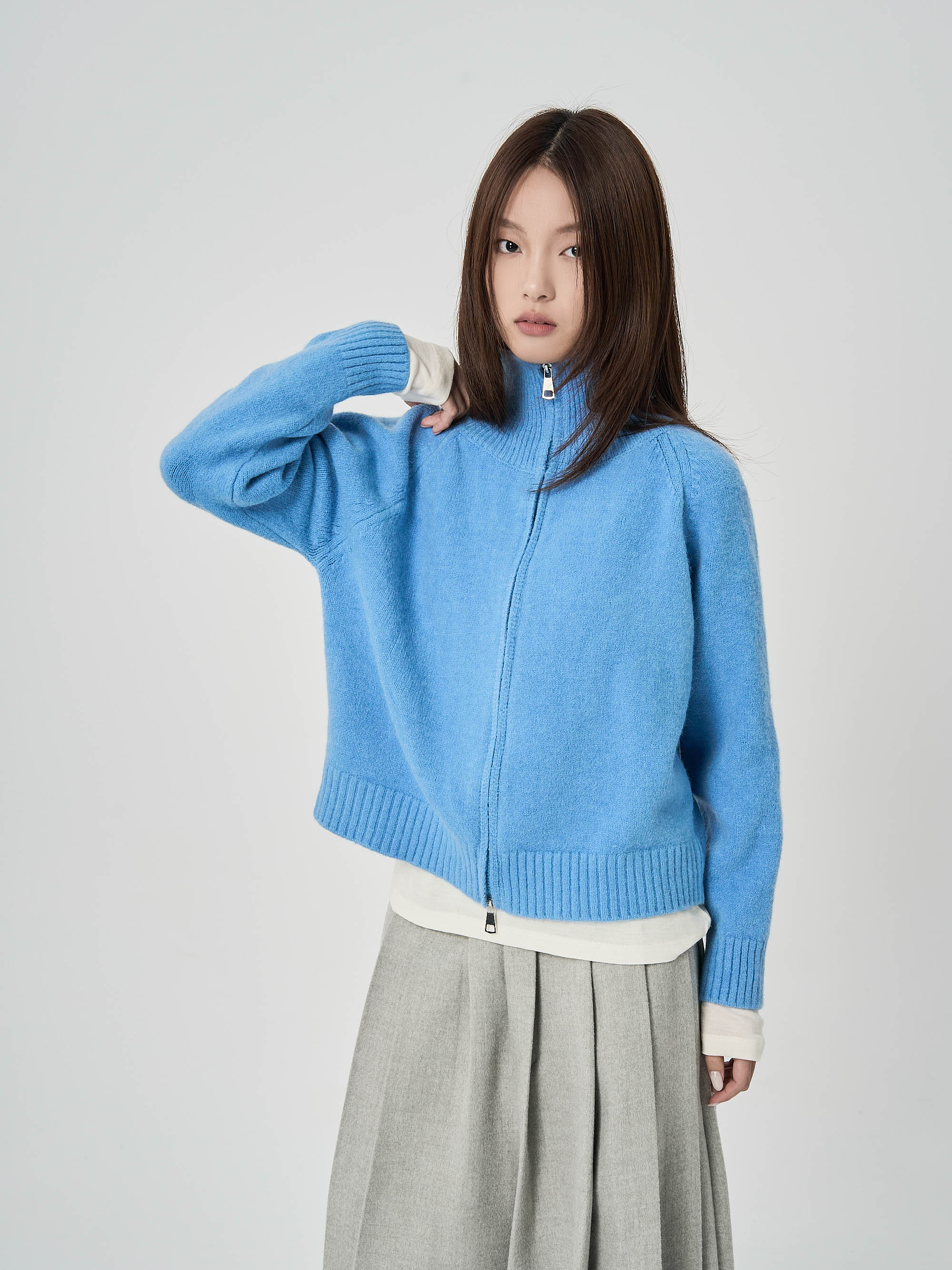 柔順雙拉鍊立領純色毛衣-藍
