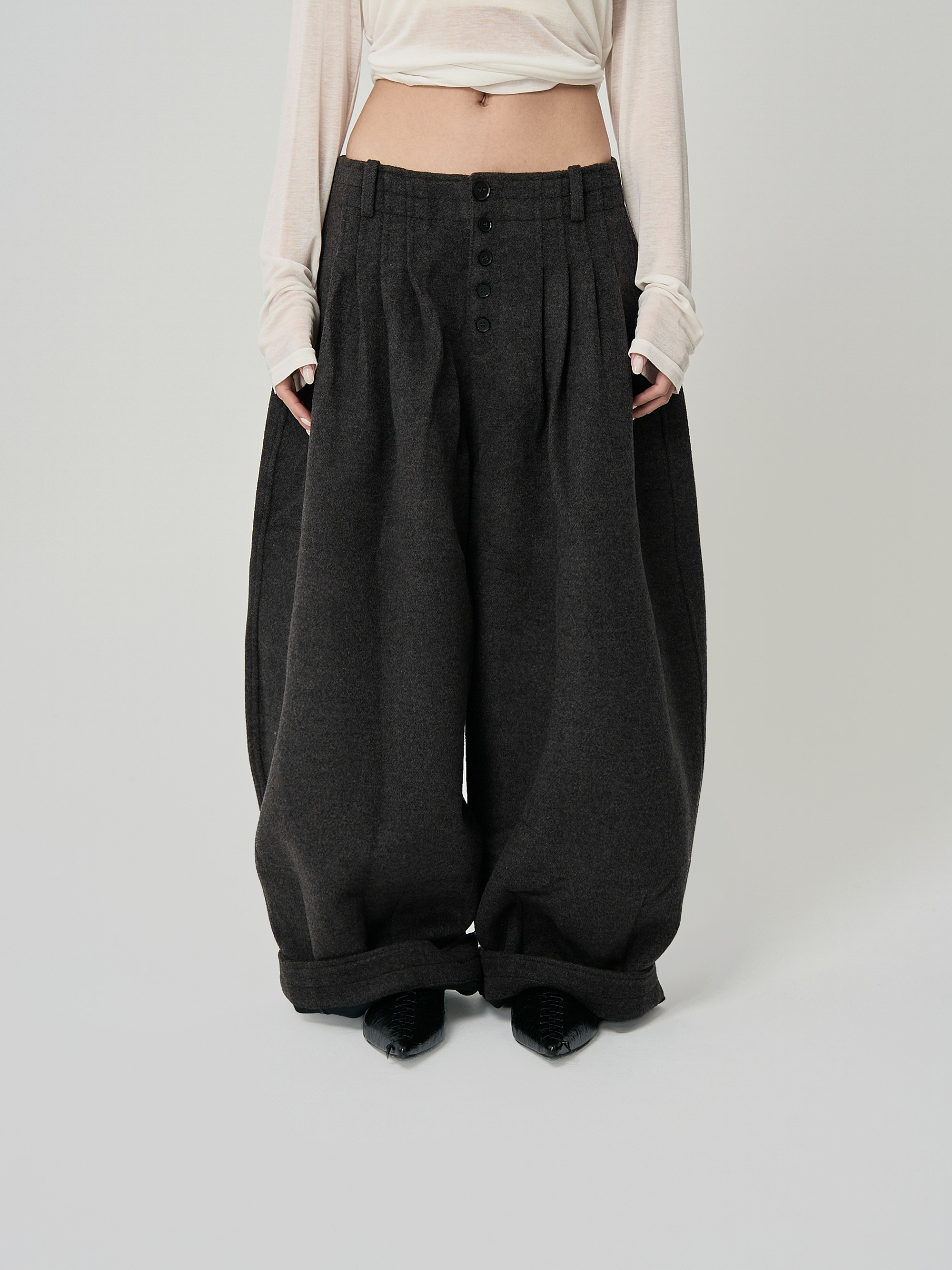 褶羊毛順毛廓形休閒冬長褲-深棕